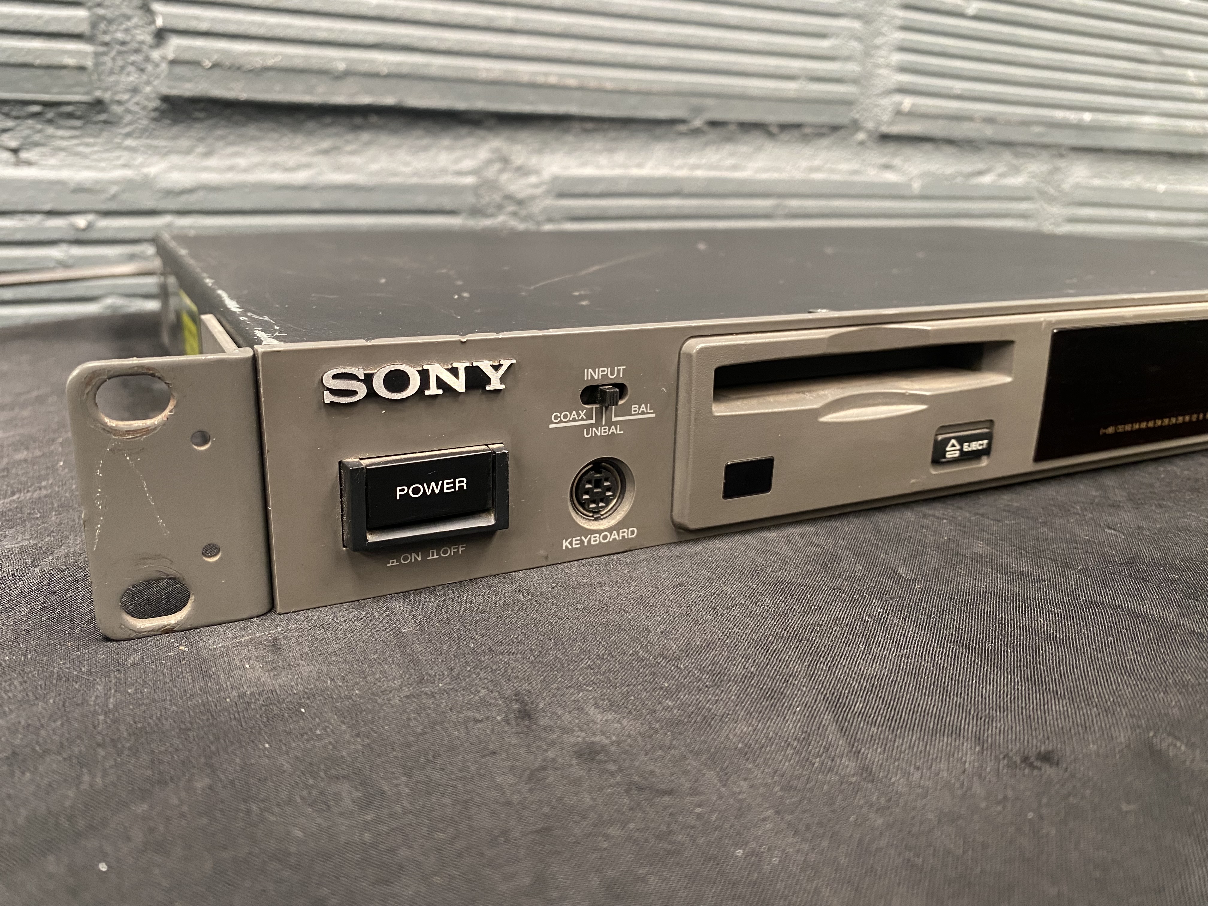 MDS-E12 - Sony MDS-E12 - Audiofanzine