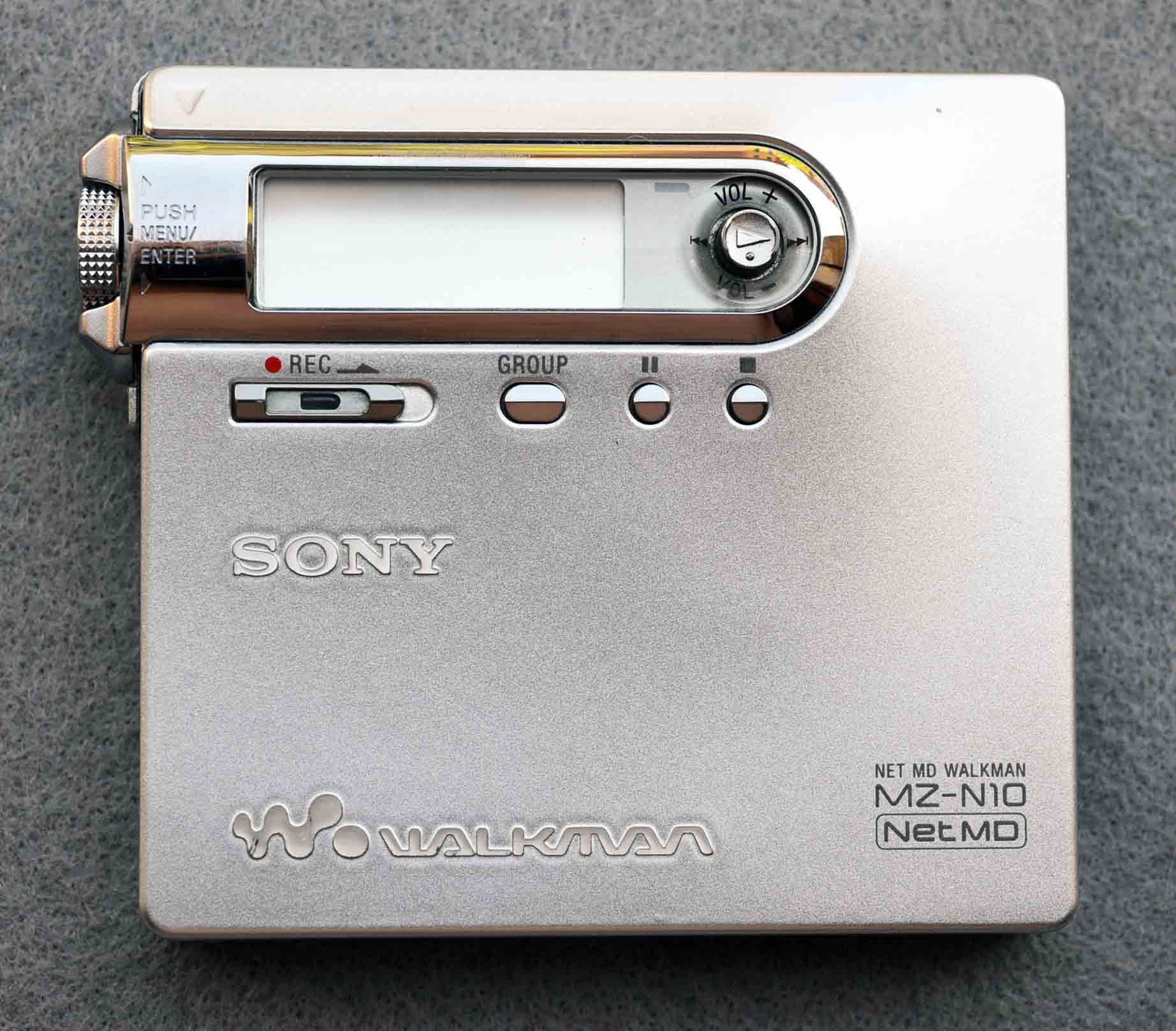 SONY MDウォークマン MZ-N10 - ポータブルプレーヤー