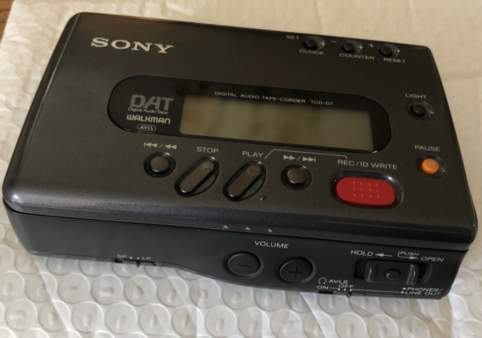 TCD-D7 - Sony TCD-D7 - Audiofanzine
