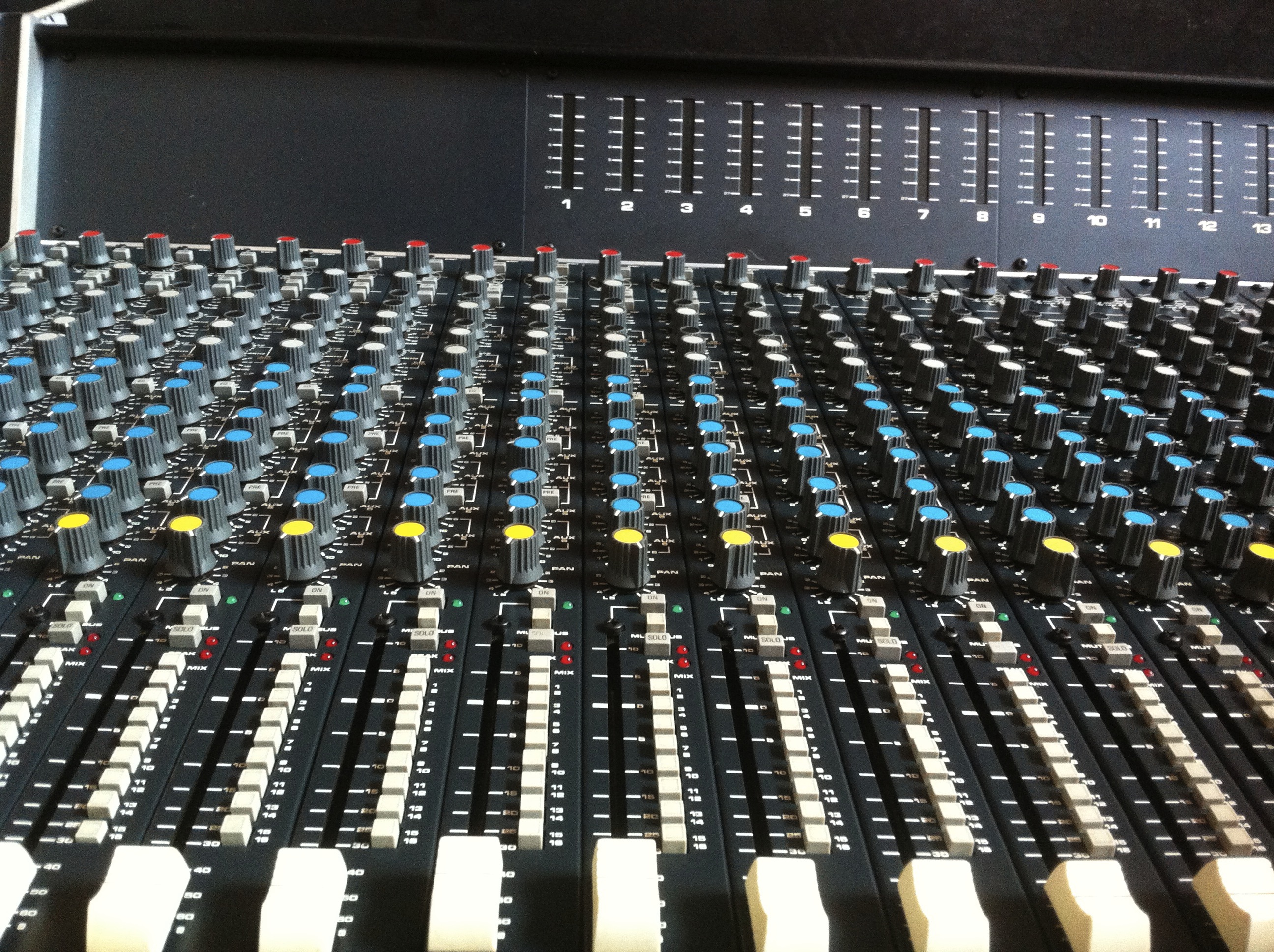 Photo Soundcraft 6000 Soundcraft 6000 1583136 (1600298) Audiofanzine