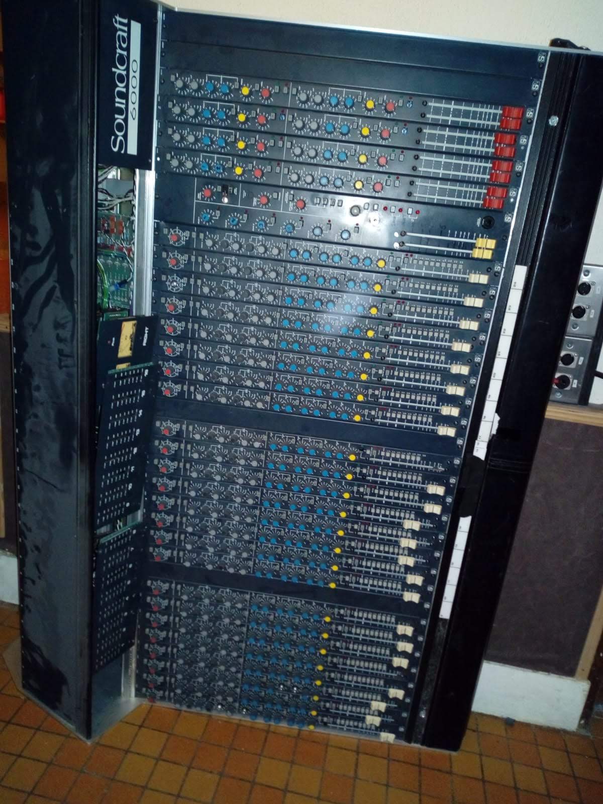 6000 Soundcraft 6000 Audiofanzine