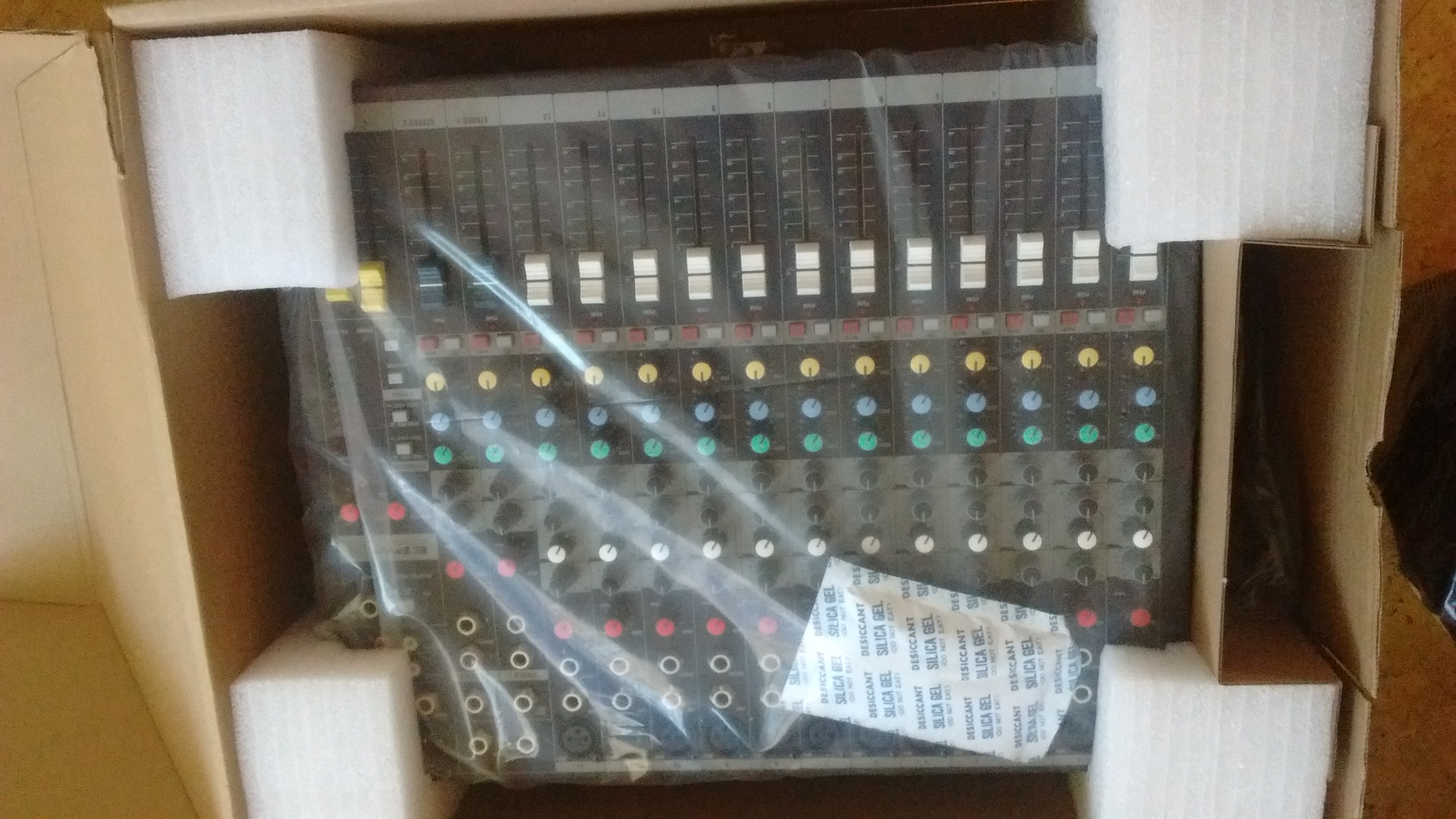 Soundcraft EPM12 image (#1751102) - Audiofanzine