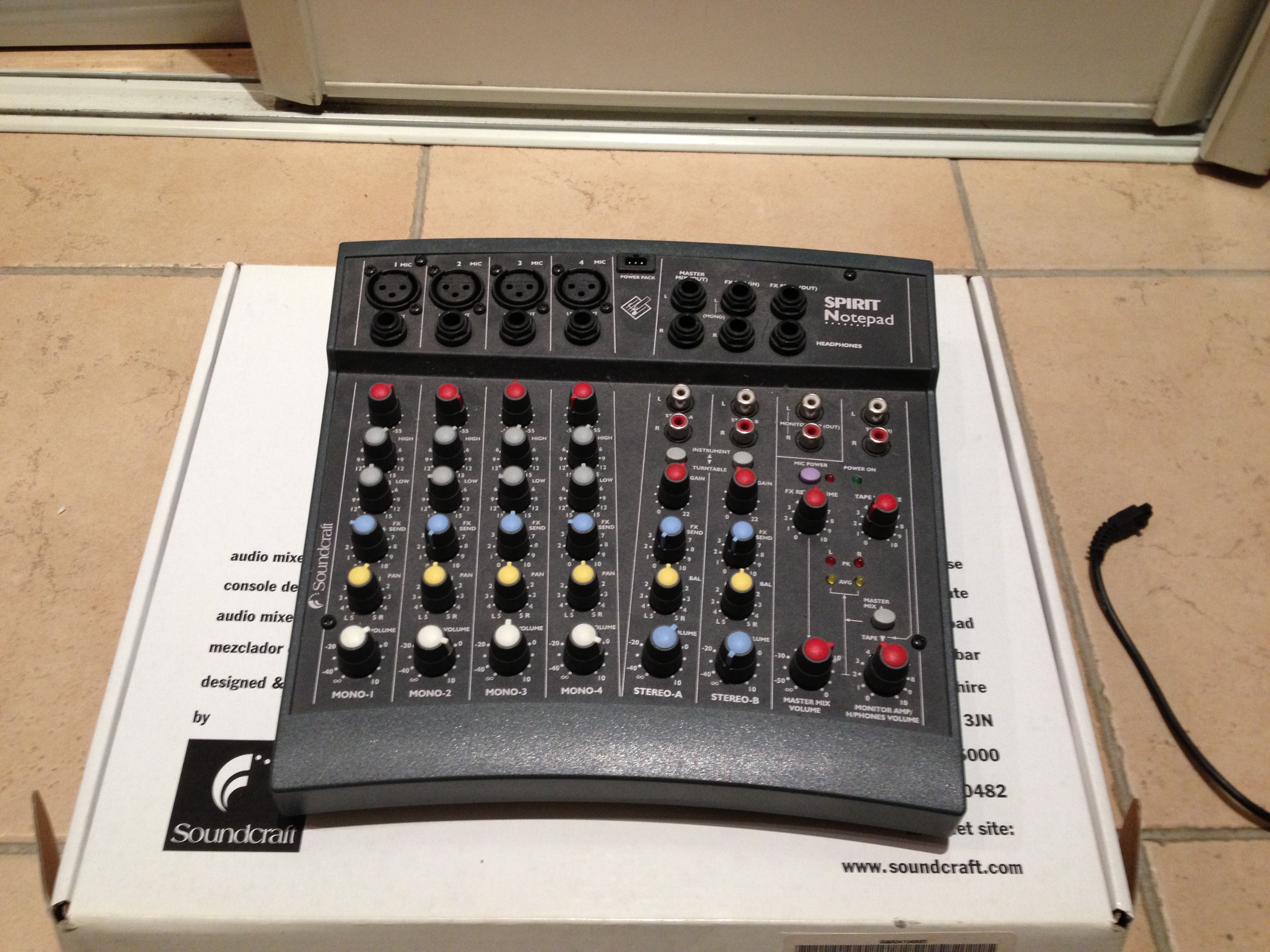 photo-soundcraft-folio-notepad-soundcraft-folio-notepad-8761-535709-audiofanzine