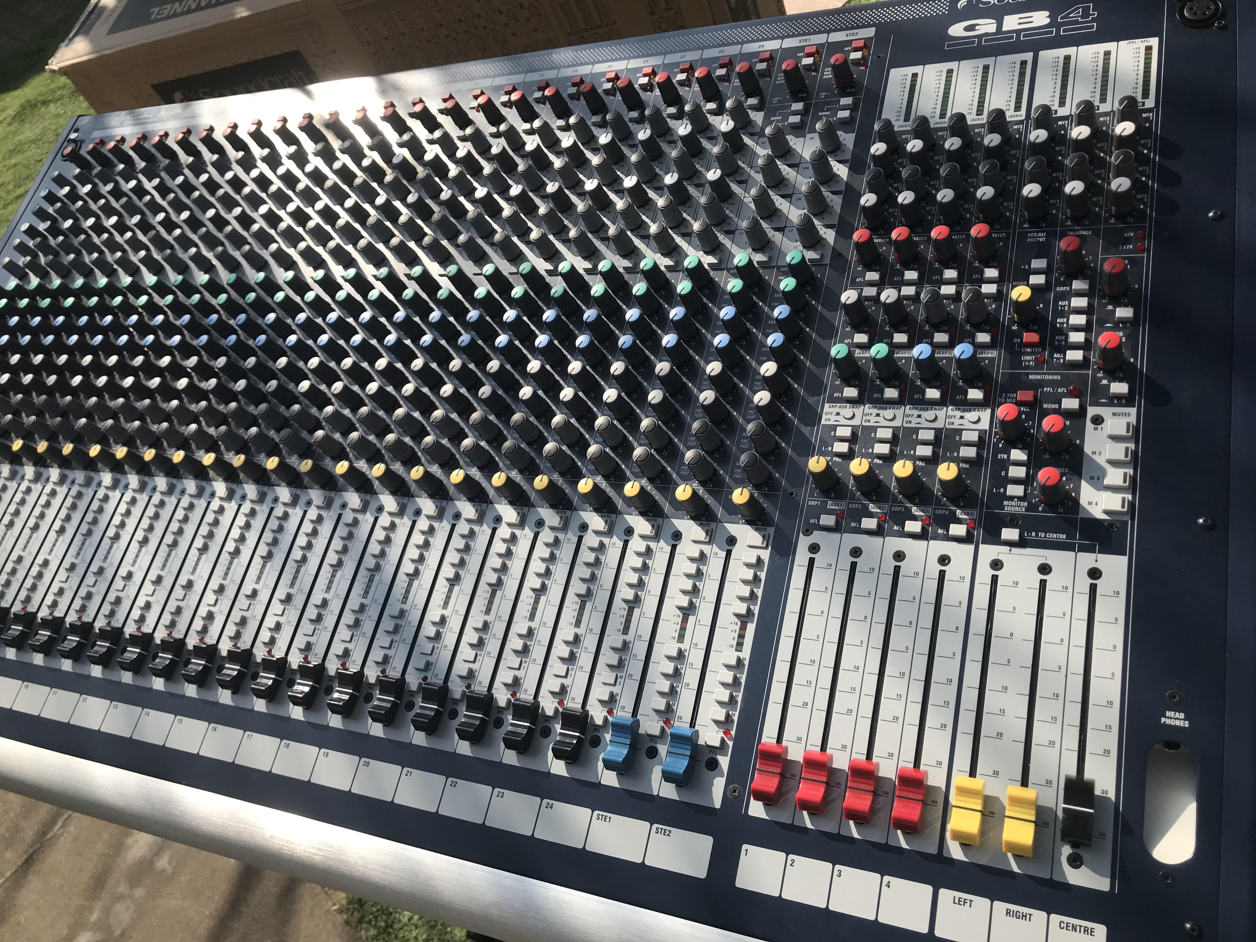 GB4 24 Soundcraft GB4 24 Audiofanzine