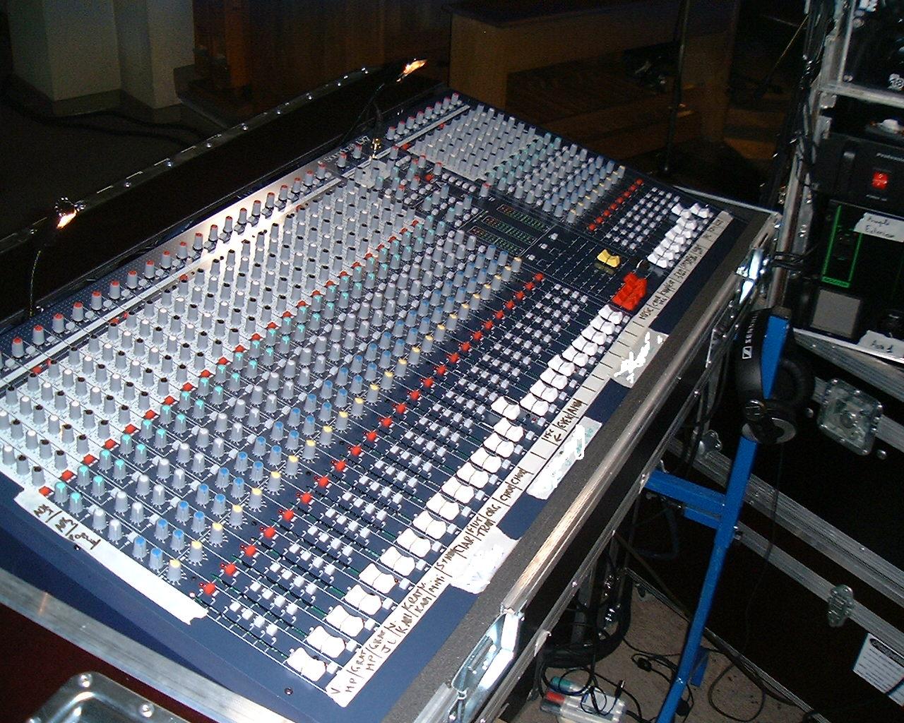 Soundcraft LX7ii 32 image (#338554) - Audiofanzine