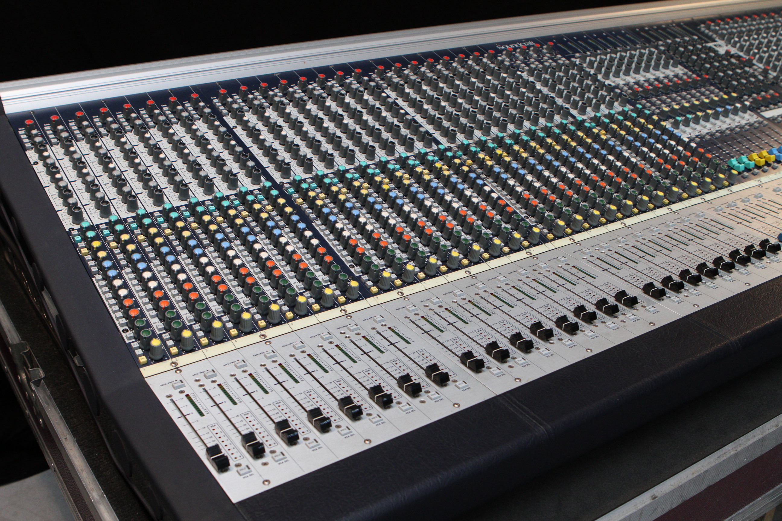 Soundcraft MH3 44+4 image (#1699487) - Audiofanzine