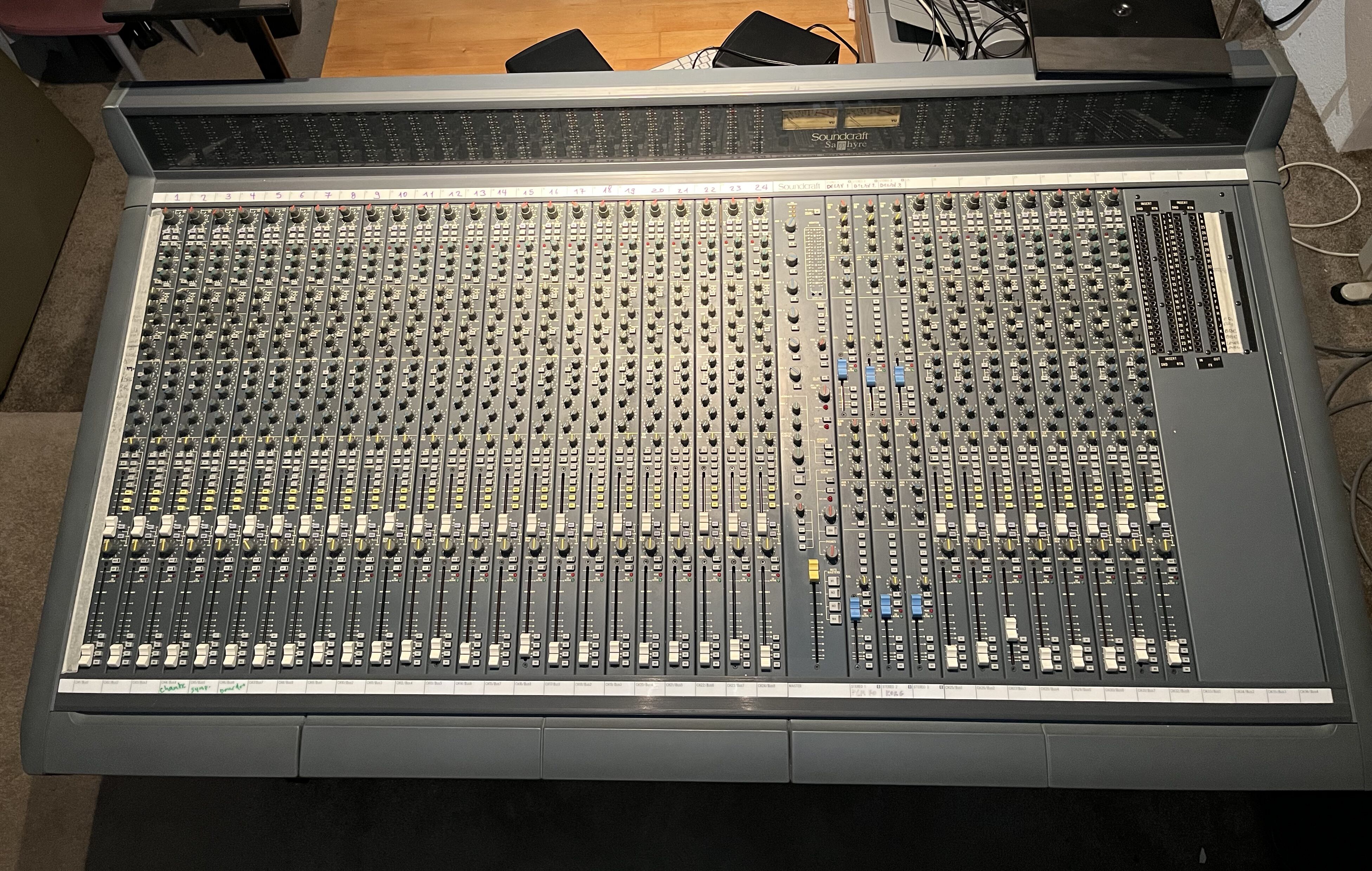 Console Soundcraft sapphyre 32 pistes + flightcase (Bourgogne ...