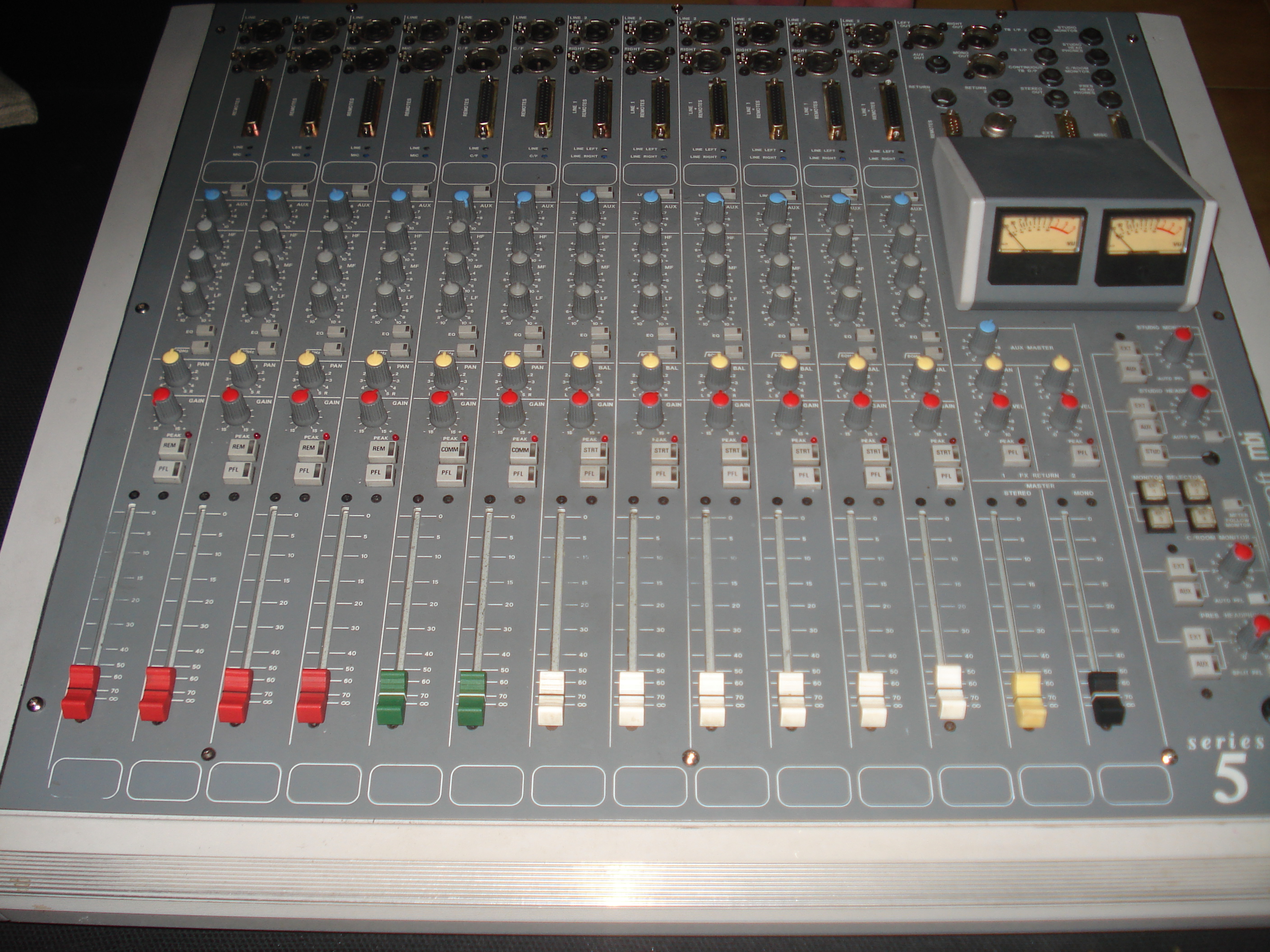 SERIES 5 - Soundcraft Series 5 - Audiofanzine