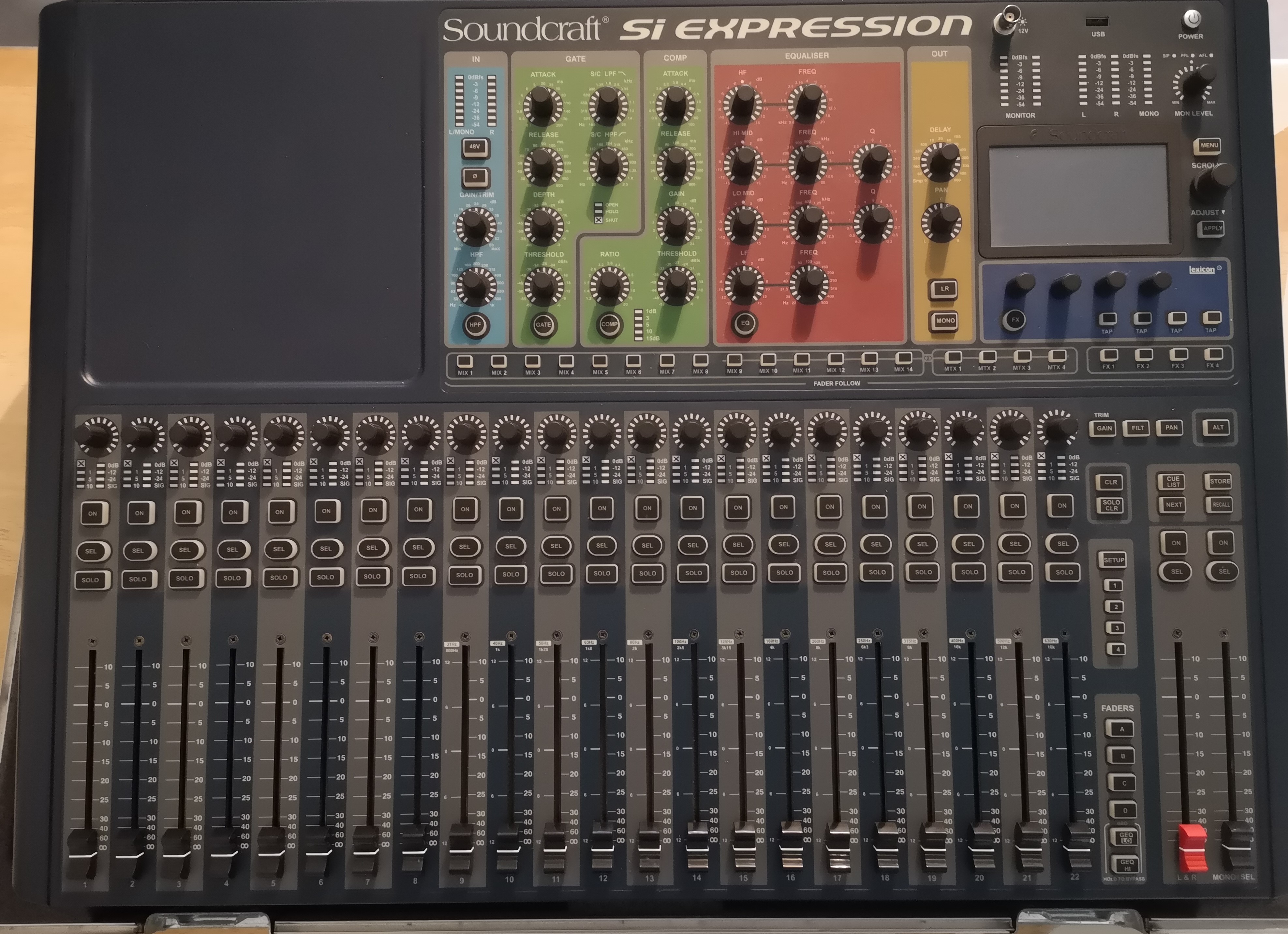 Vends Soundcraft Si Expression 2 (Bourgogne) Audiofanzine