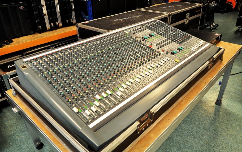 Soundcraft SM12 image (#475973) - Audiofanzine