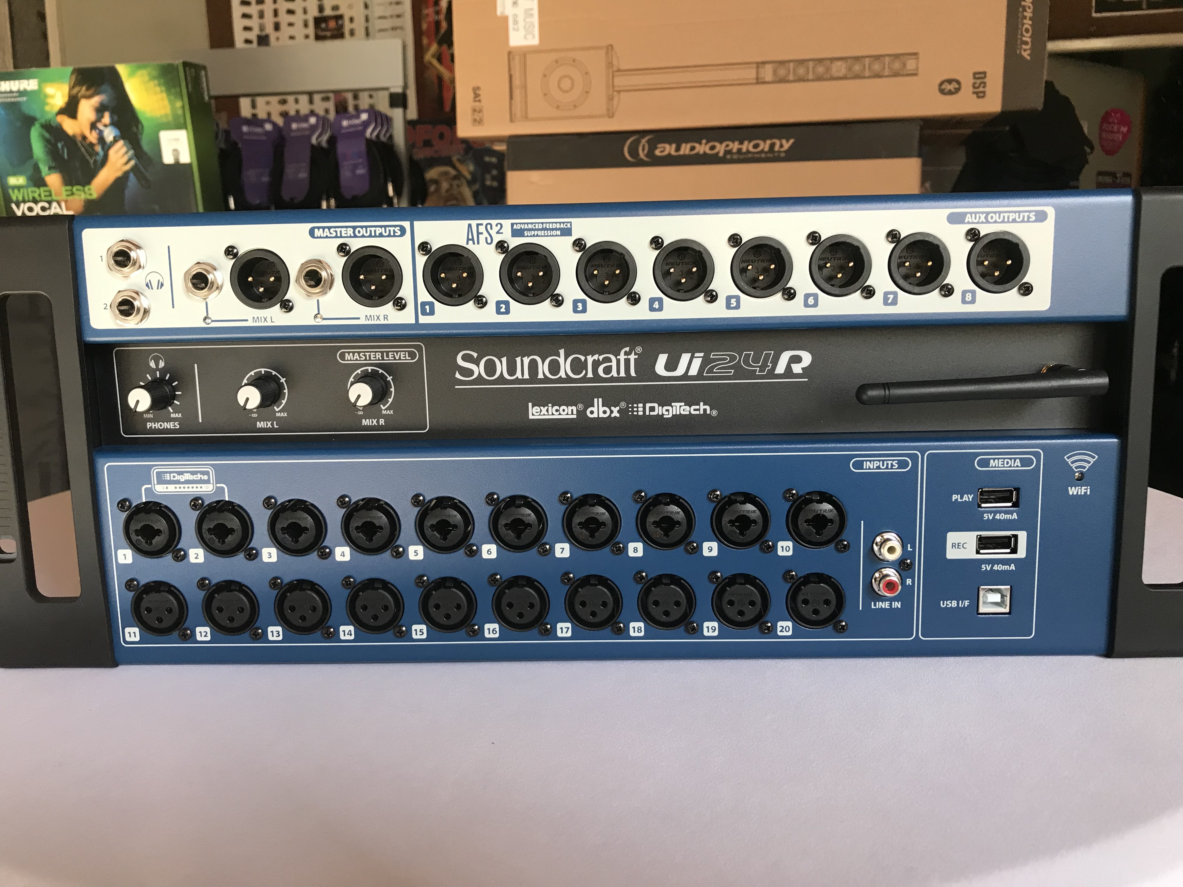 Ui24R Soundcraft Ui24R Audiofanzine