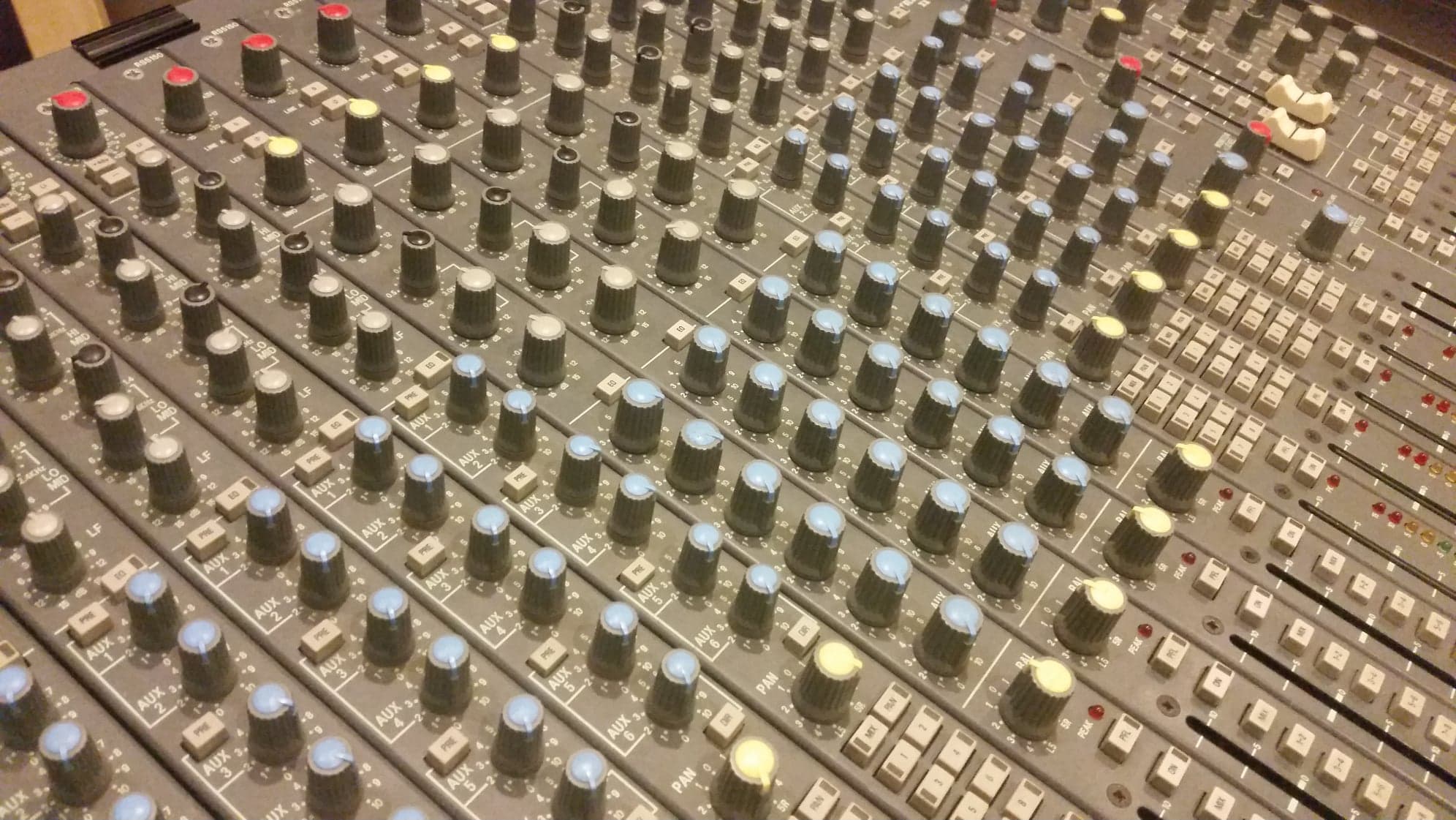 Venue II 3282 Soundcraft Venue II 3282 Audiofanzine