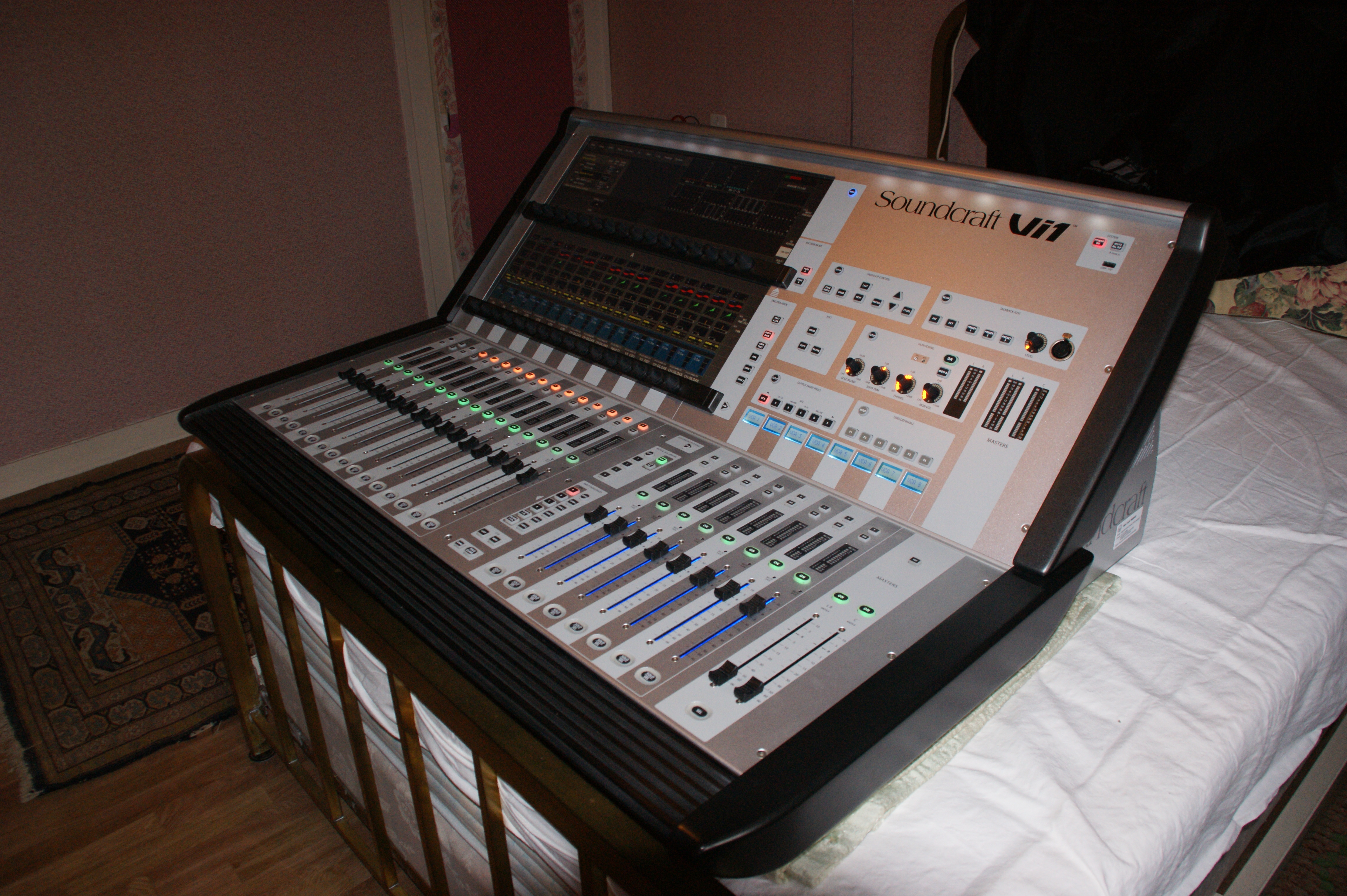 Soundcraft Vi1 image (1644656) Audiofanzine