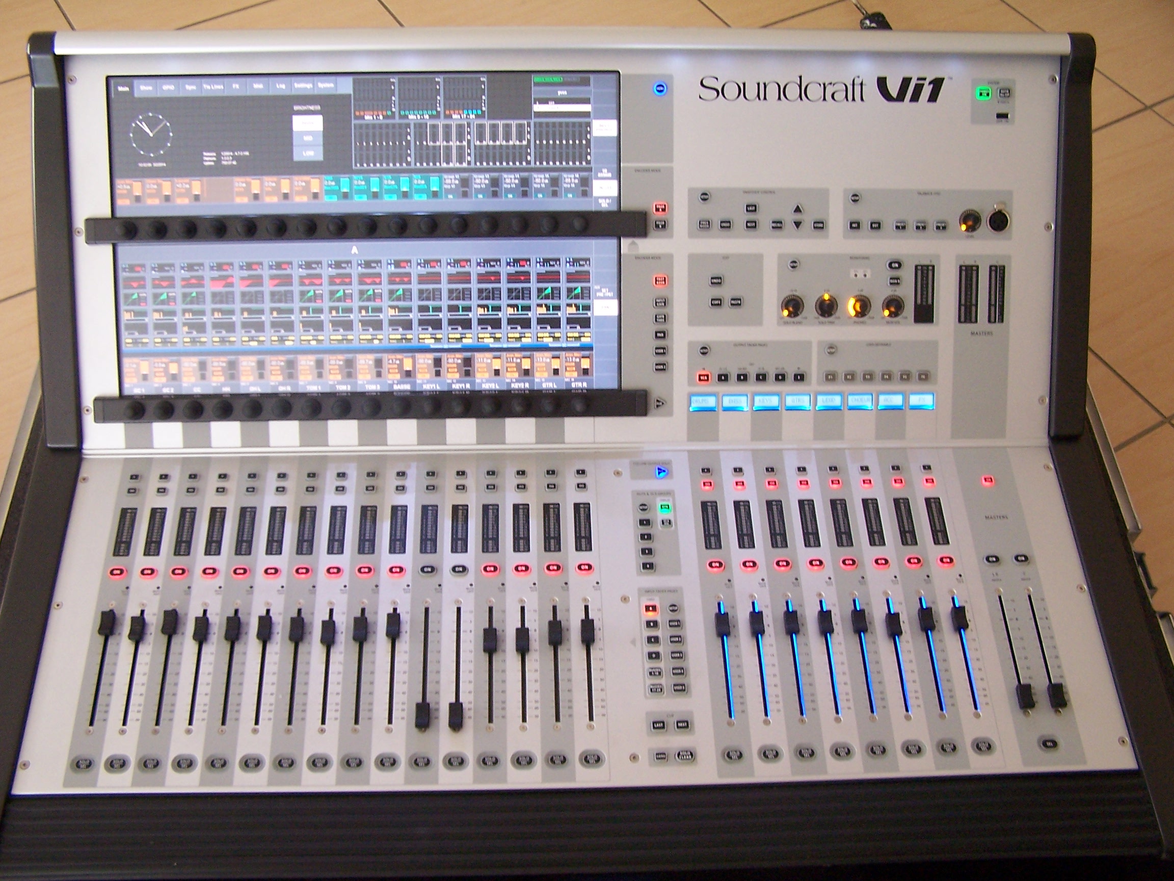 Soundcraft Vi1 image (774041) Audiofanzine