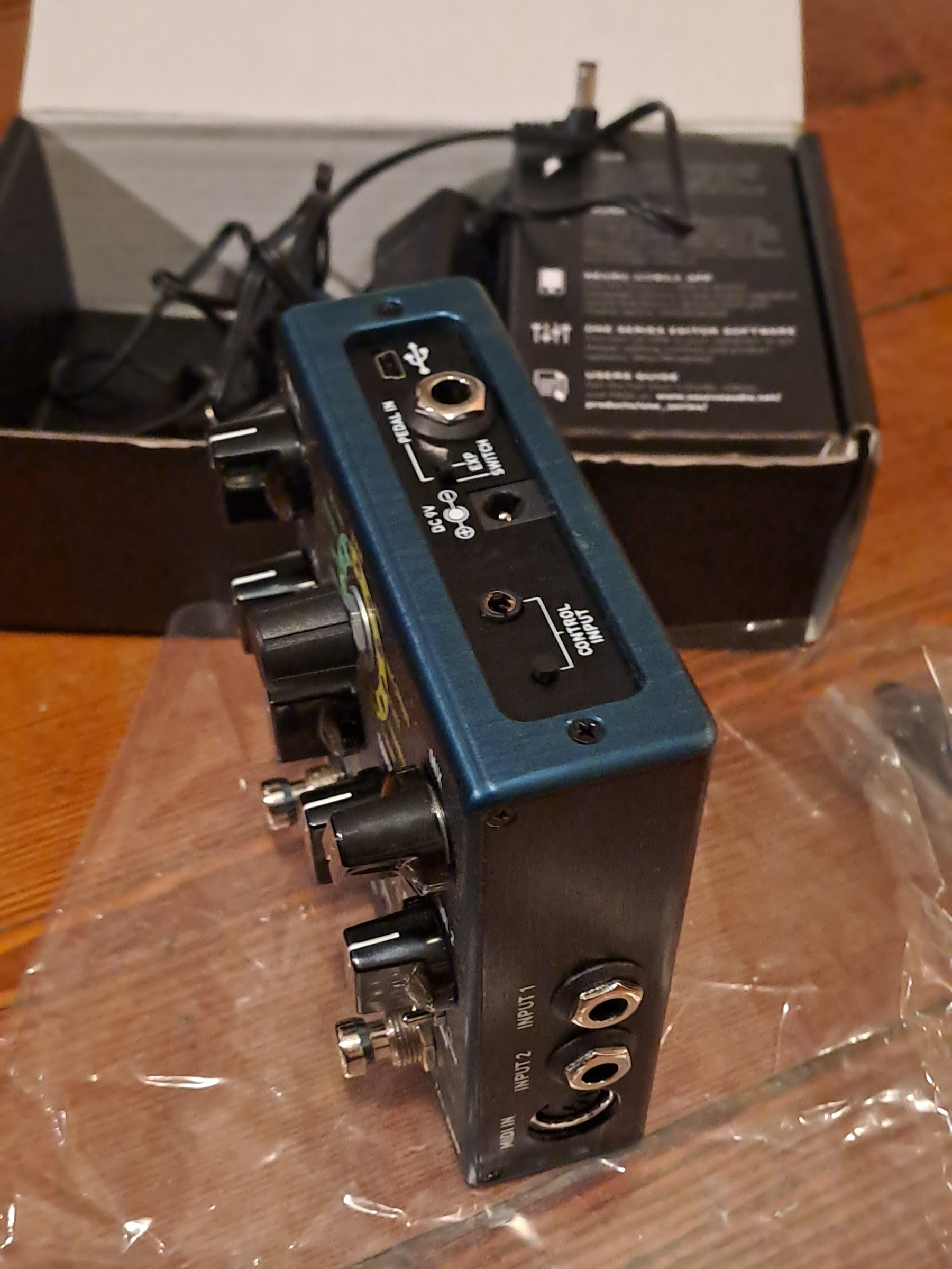 Collider Delay+Reverb Source Audio Collider Delay+Reverb Audiofanzine