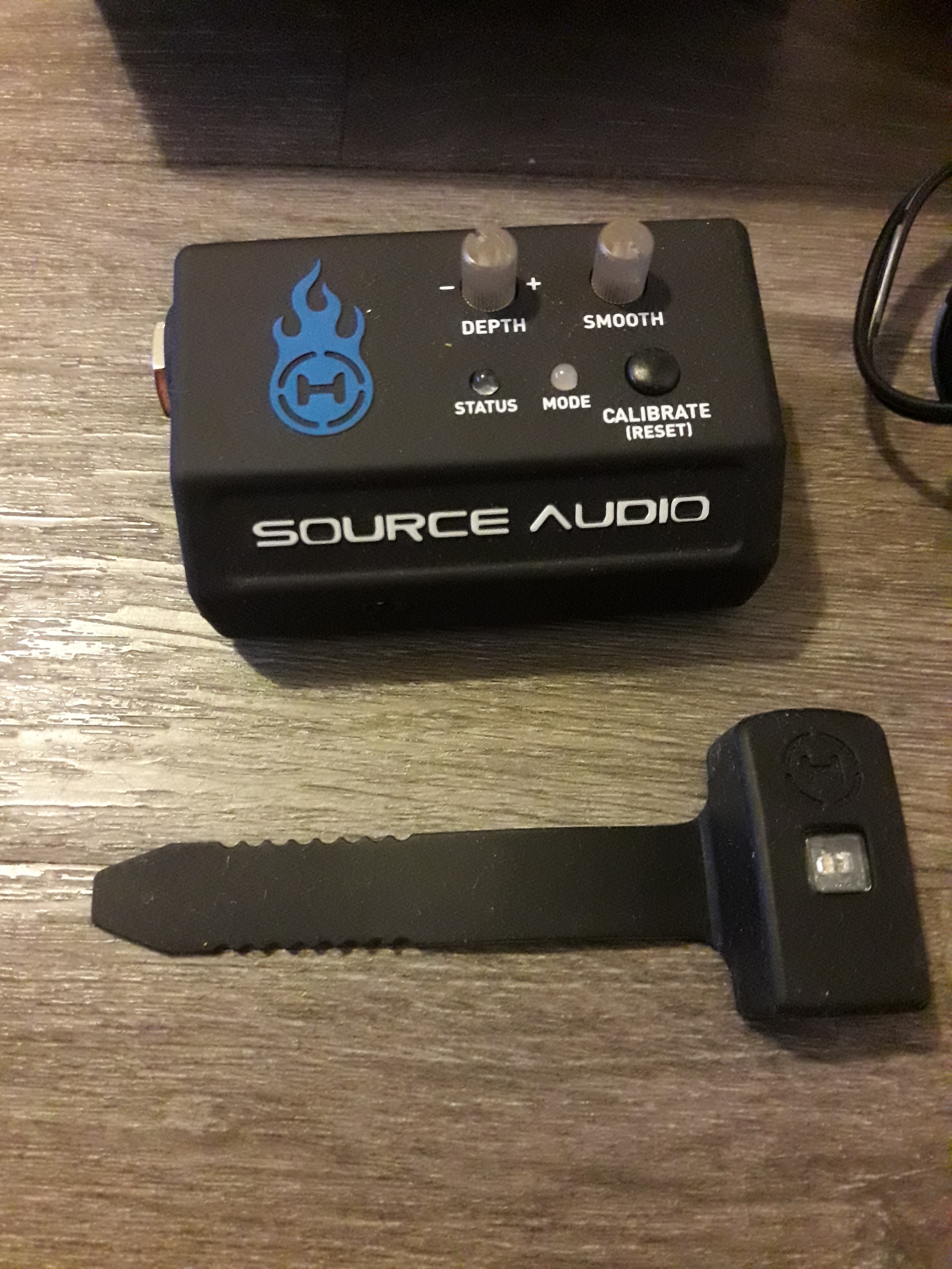 Photo Source Audio Hot Hand 3 Wireless Effects Controller Source Audio Hot Hand 3 Wireless