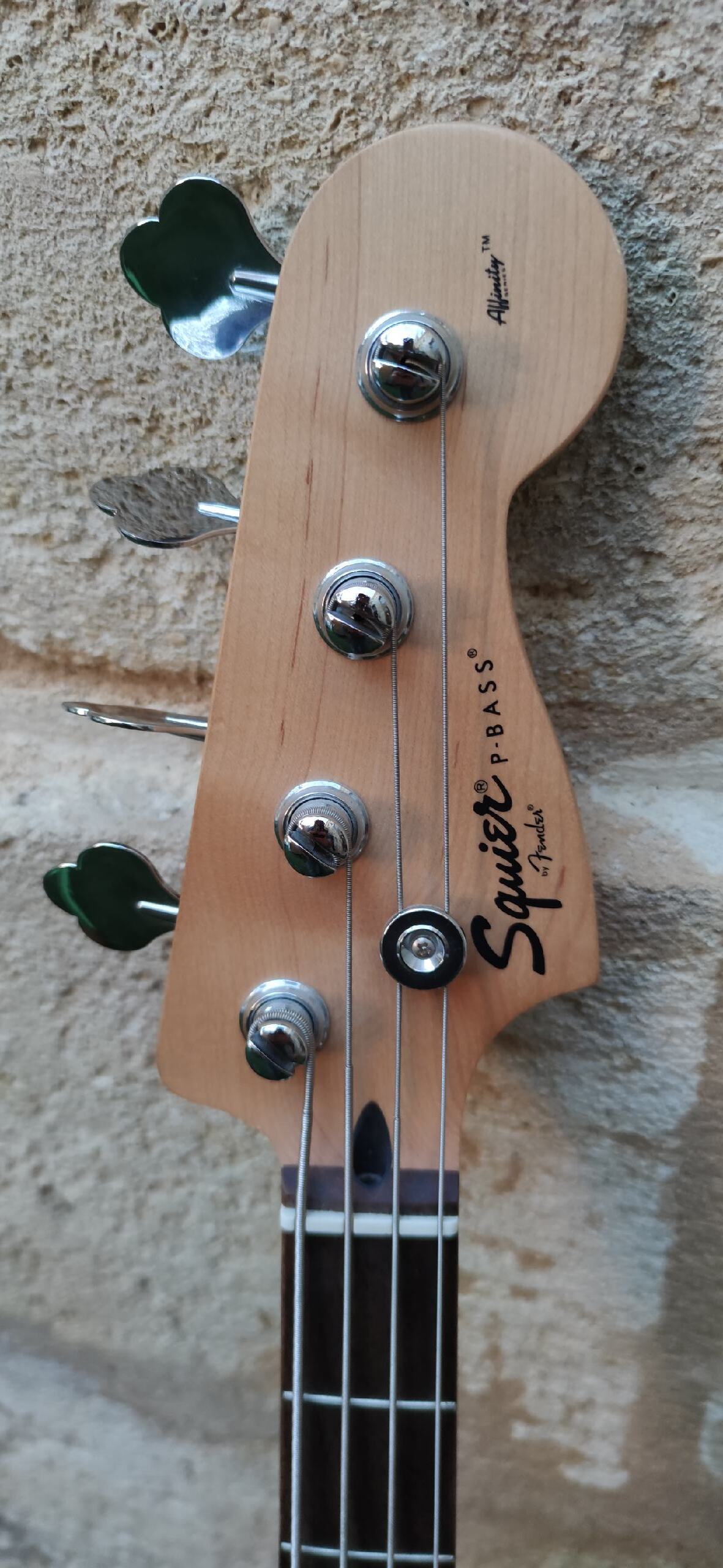 squier-affinity-p-bass-1999-2013-5567539