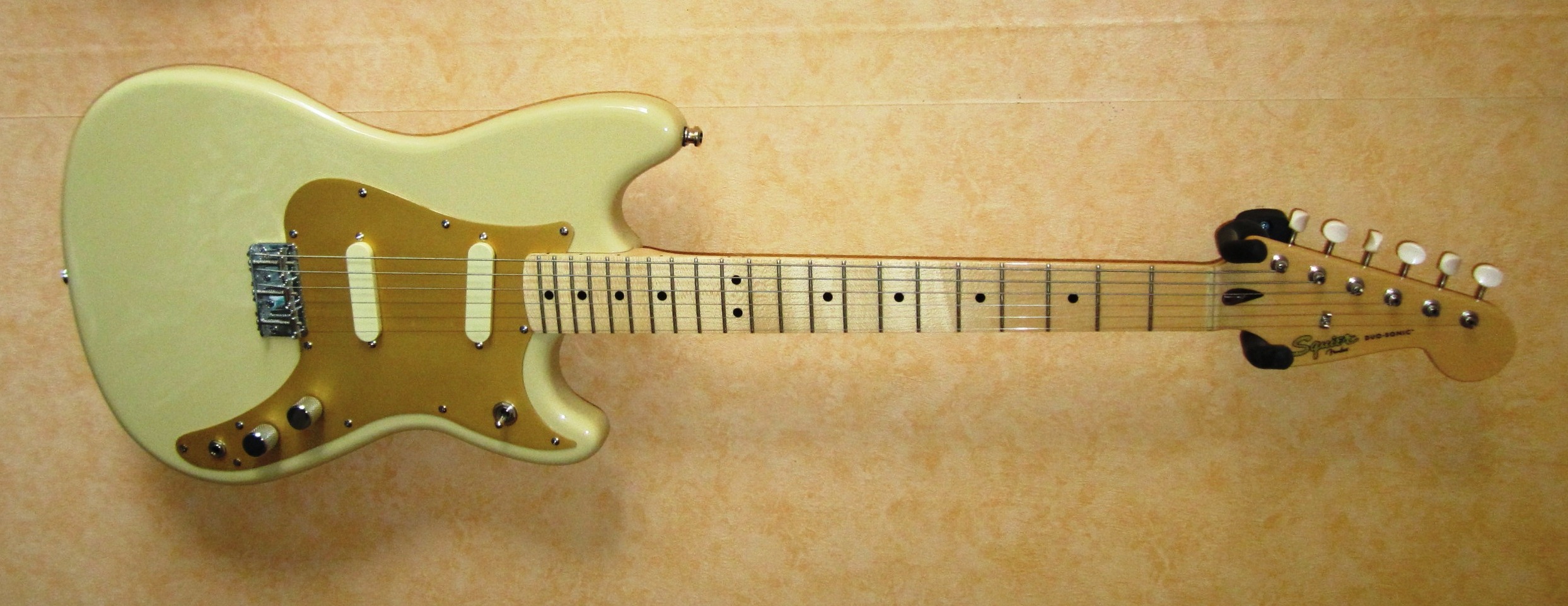 squier-classic-vibe-duo-sonic-50s-desert-sand-maple-922209.jpg