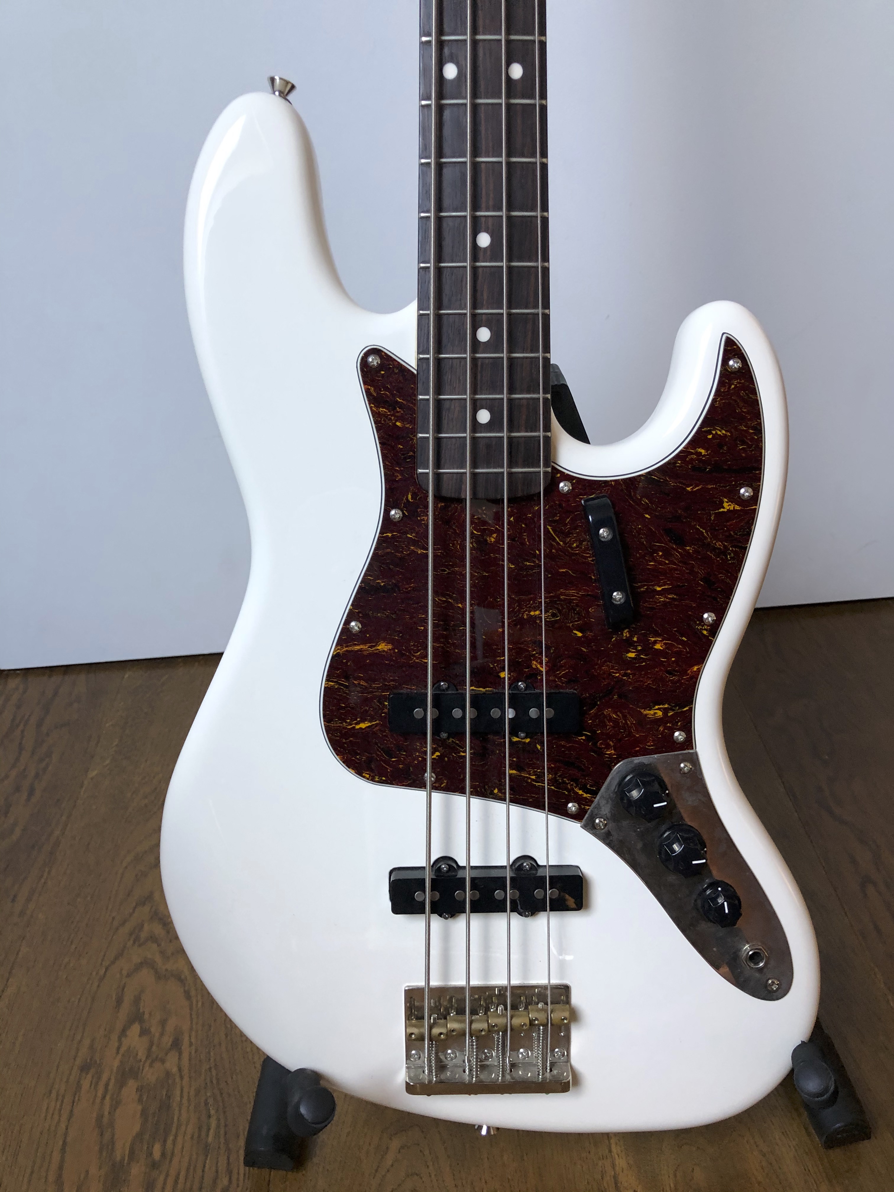 Classic Vibe Jazz Bass '60s Squier Audiofanzine