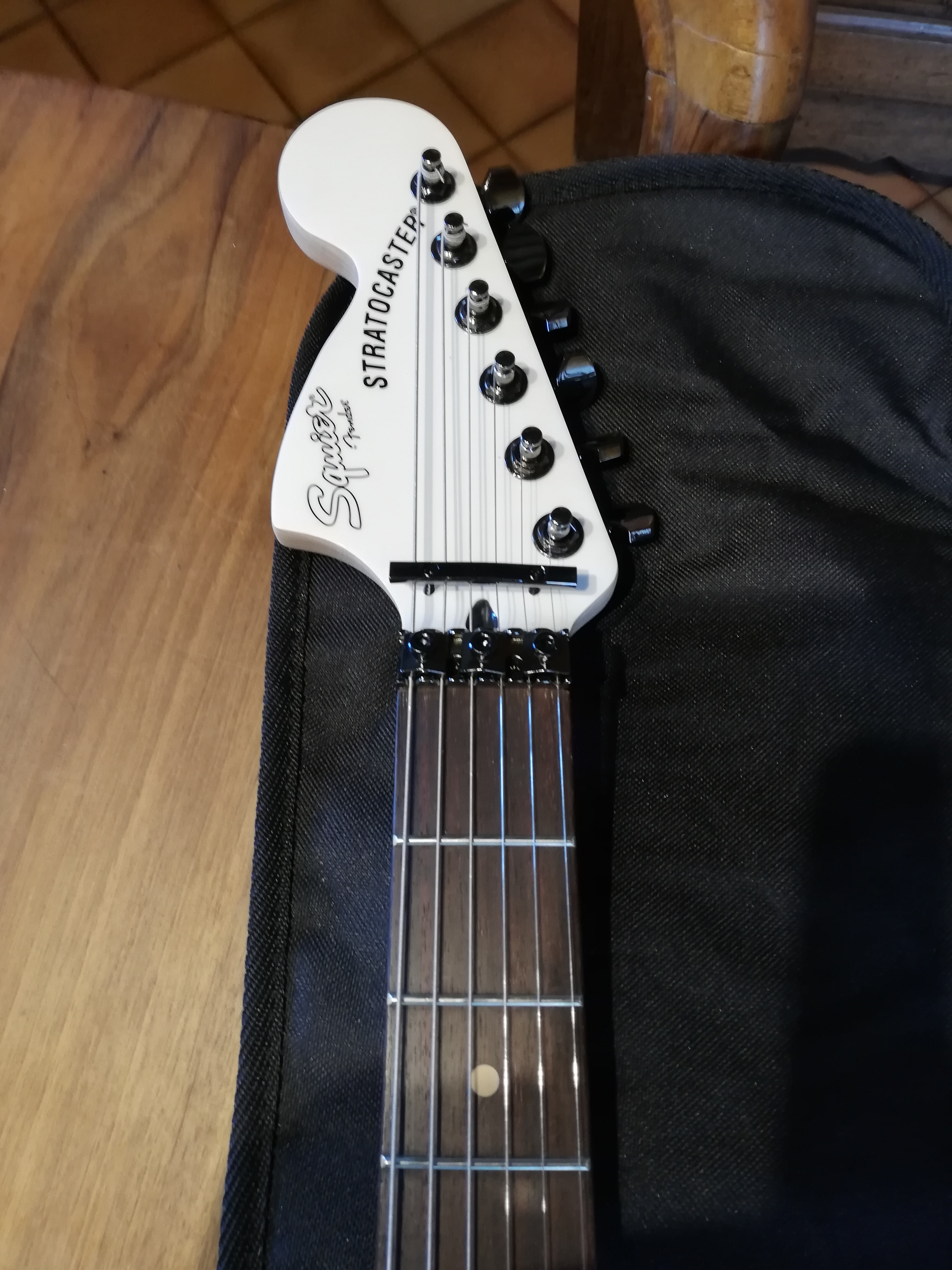 Squier by Fender スクワイヤー / スクワイア CONT STRAT HH FR RMN