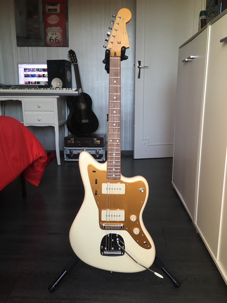J Mascis Jazzmaster Squier J Mascis Jazzmaster Audiofanzine