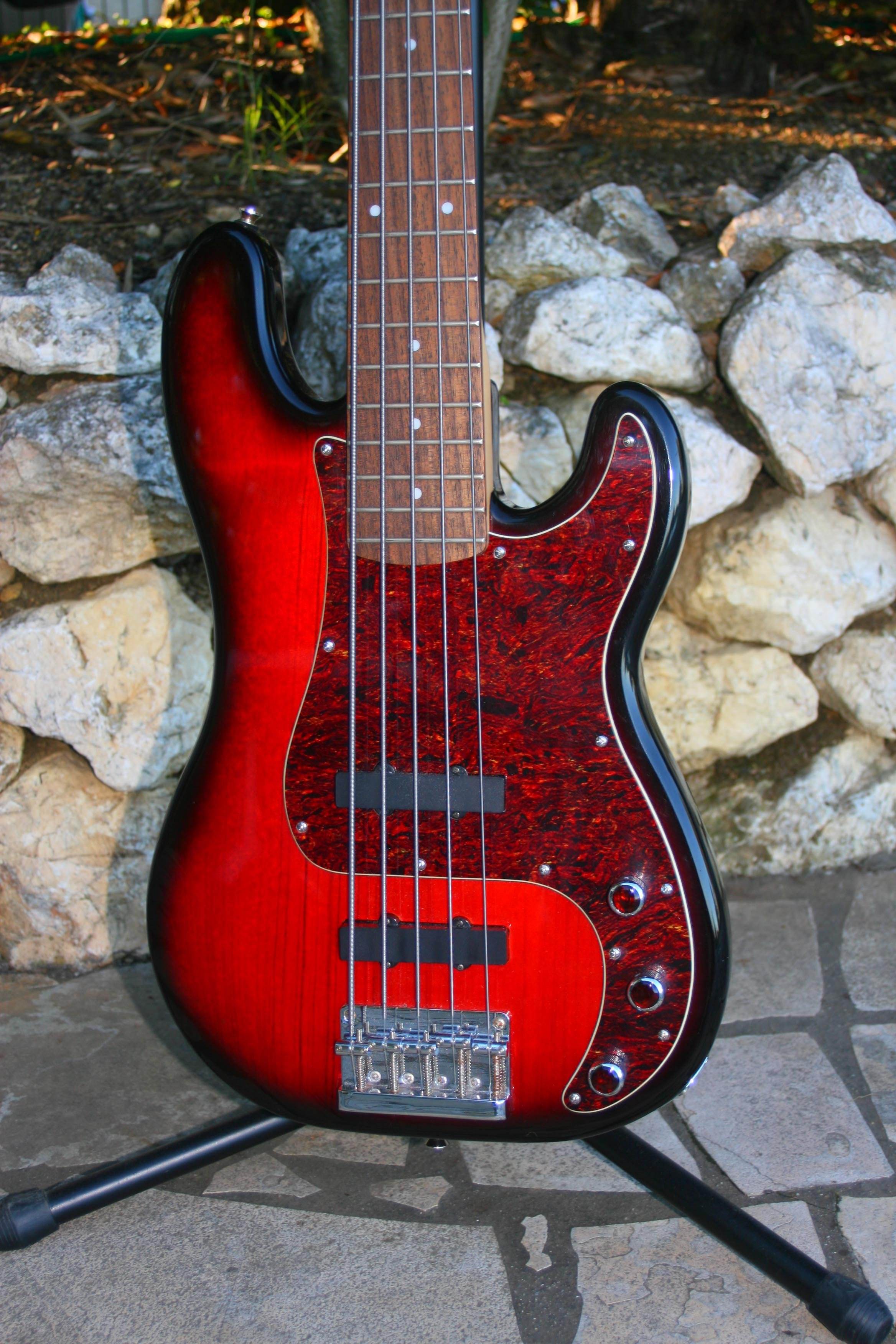 Squier Standard P Bass Special V image (649586) Audiofanzine