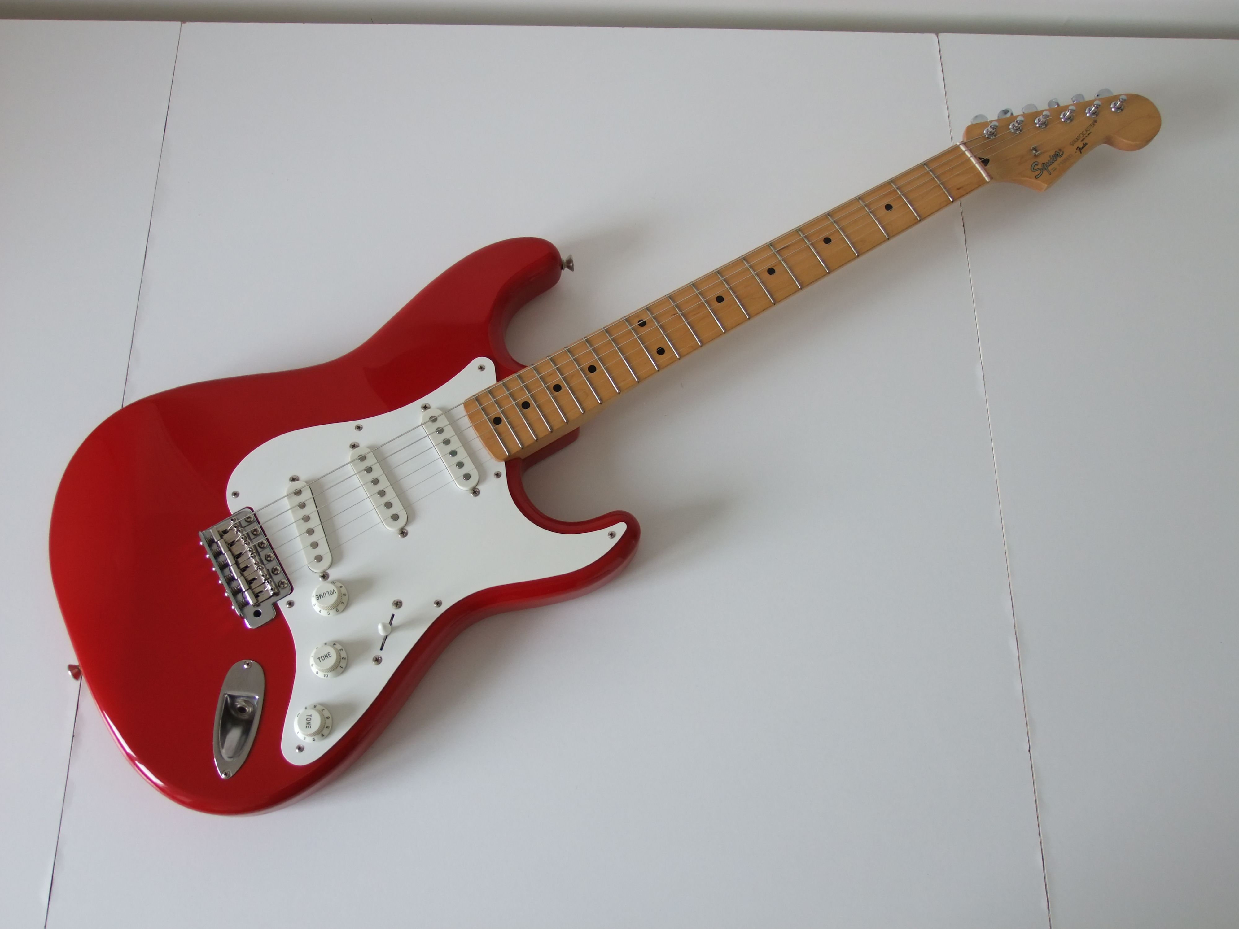 Photo Squier Stratocaster (Made in Japan) Squier Stratocaster Made in