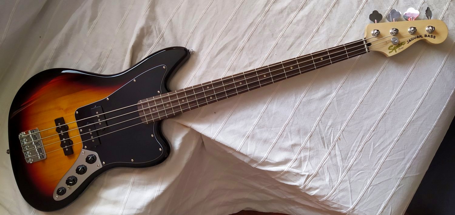 Vintage Modified Jaguar Bass Special Squier Audiofanzine