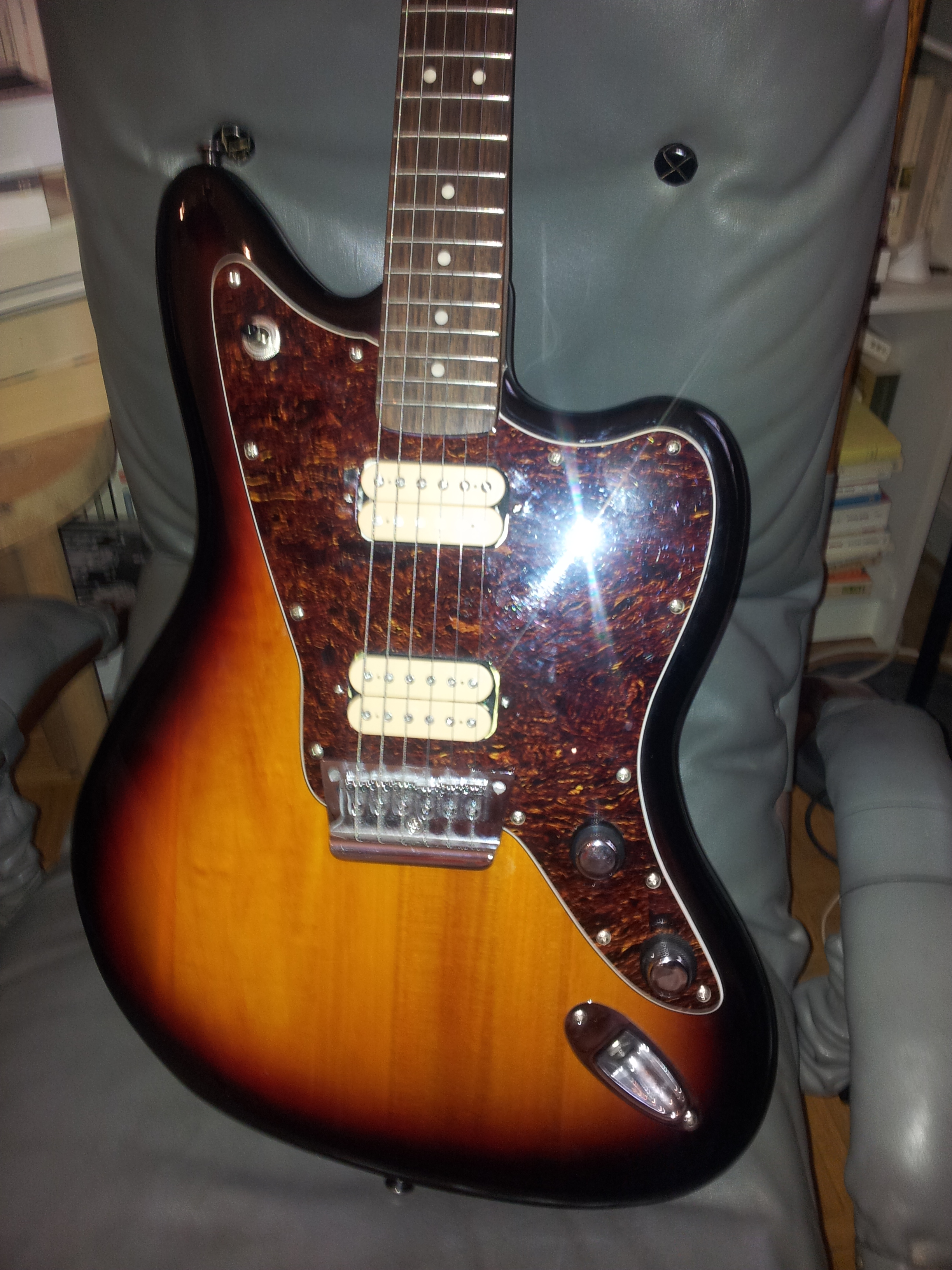 Squier Vintage Modified Jaguar HH image (#900573) - Audiofanzine