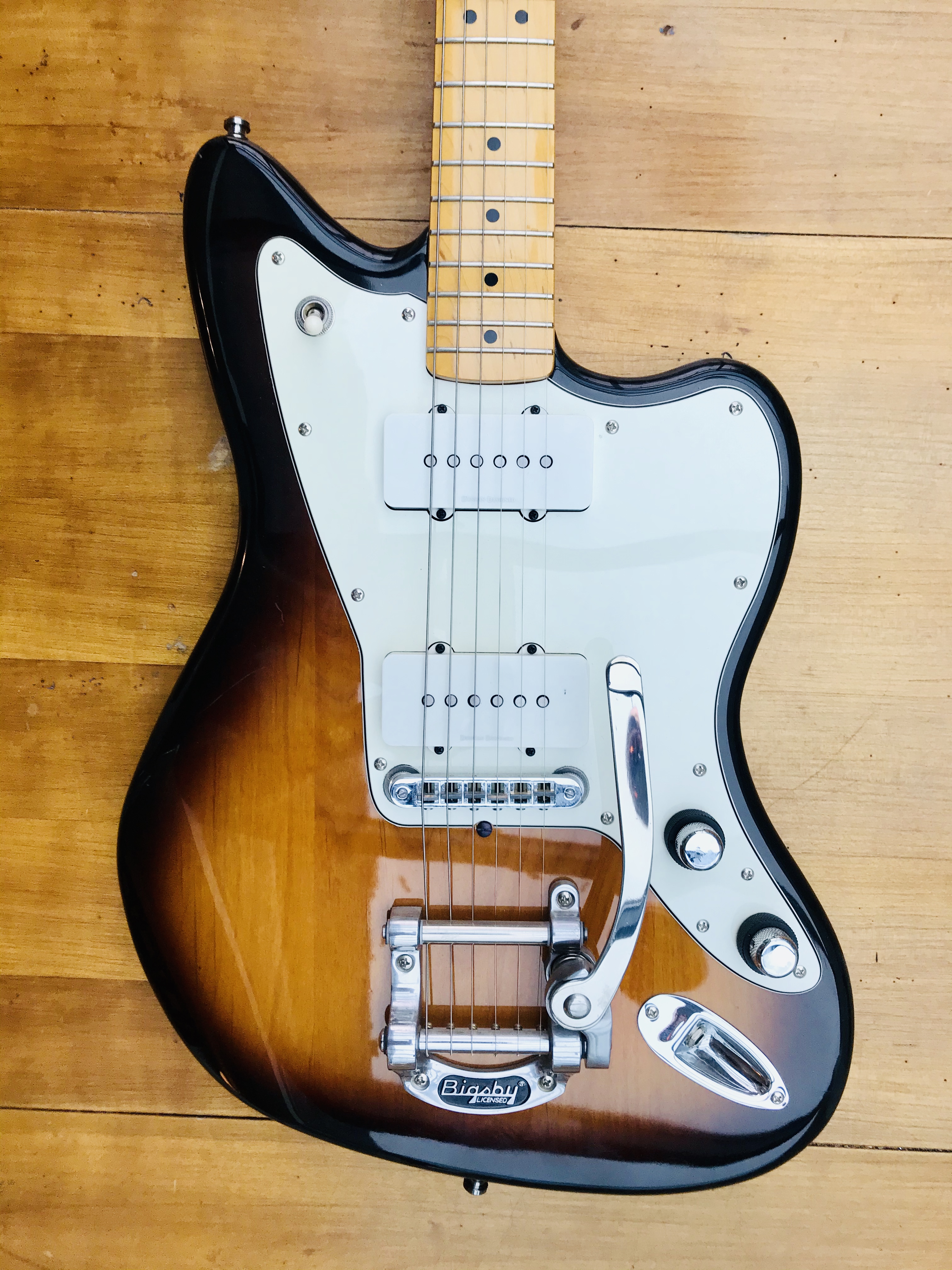 Fender - ジャズマスター jazzmaster squierの+crystalchambers.co.uk