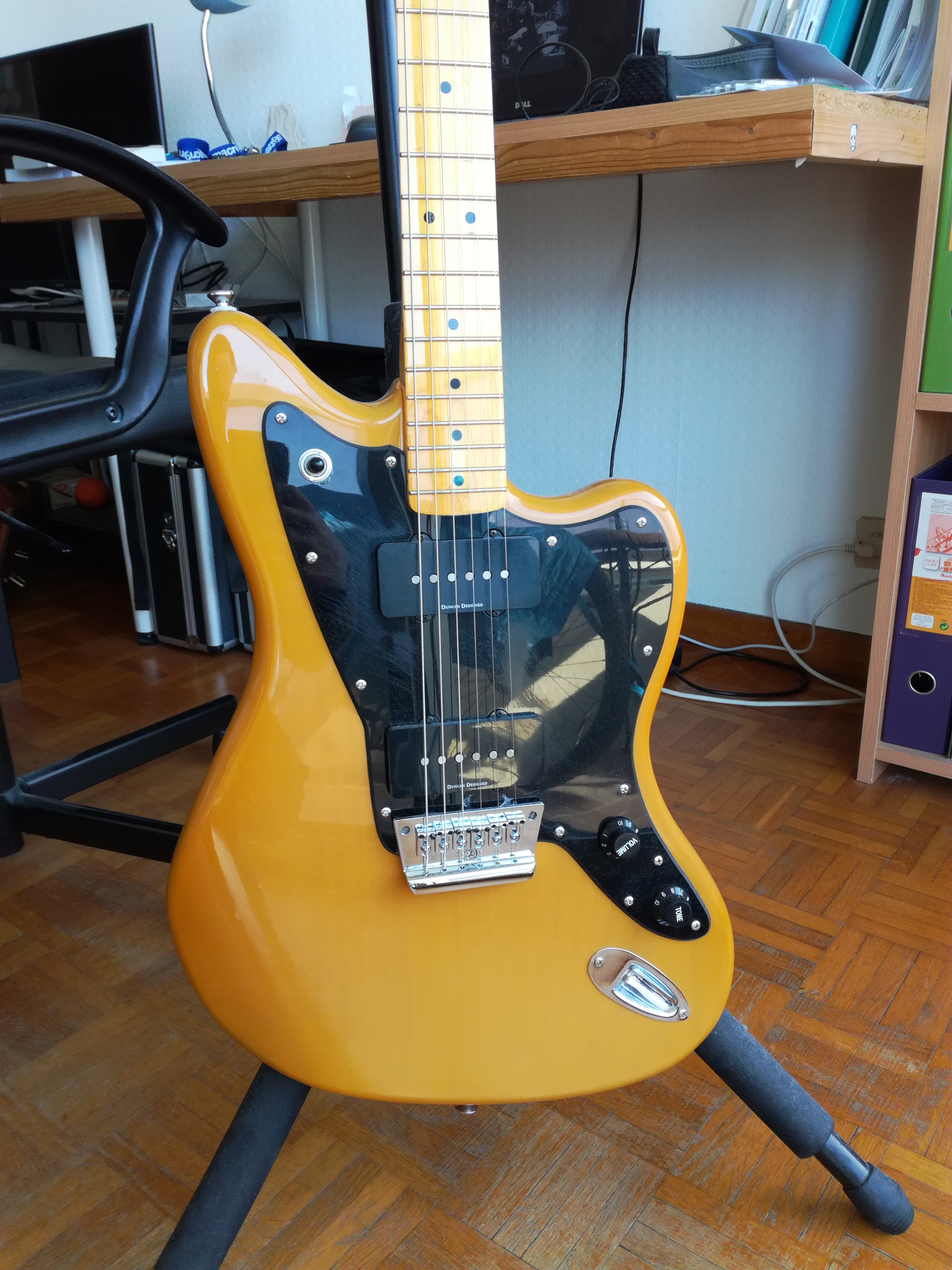 squier-vintage-modified-jazzmaster-special-1675729.jpg