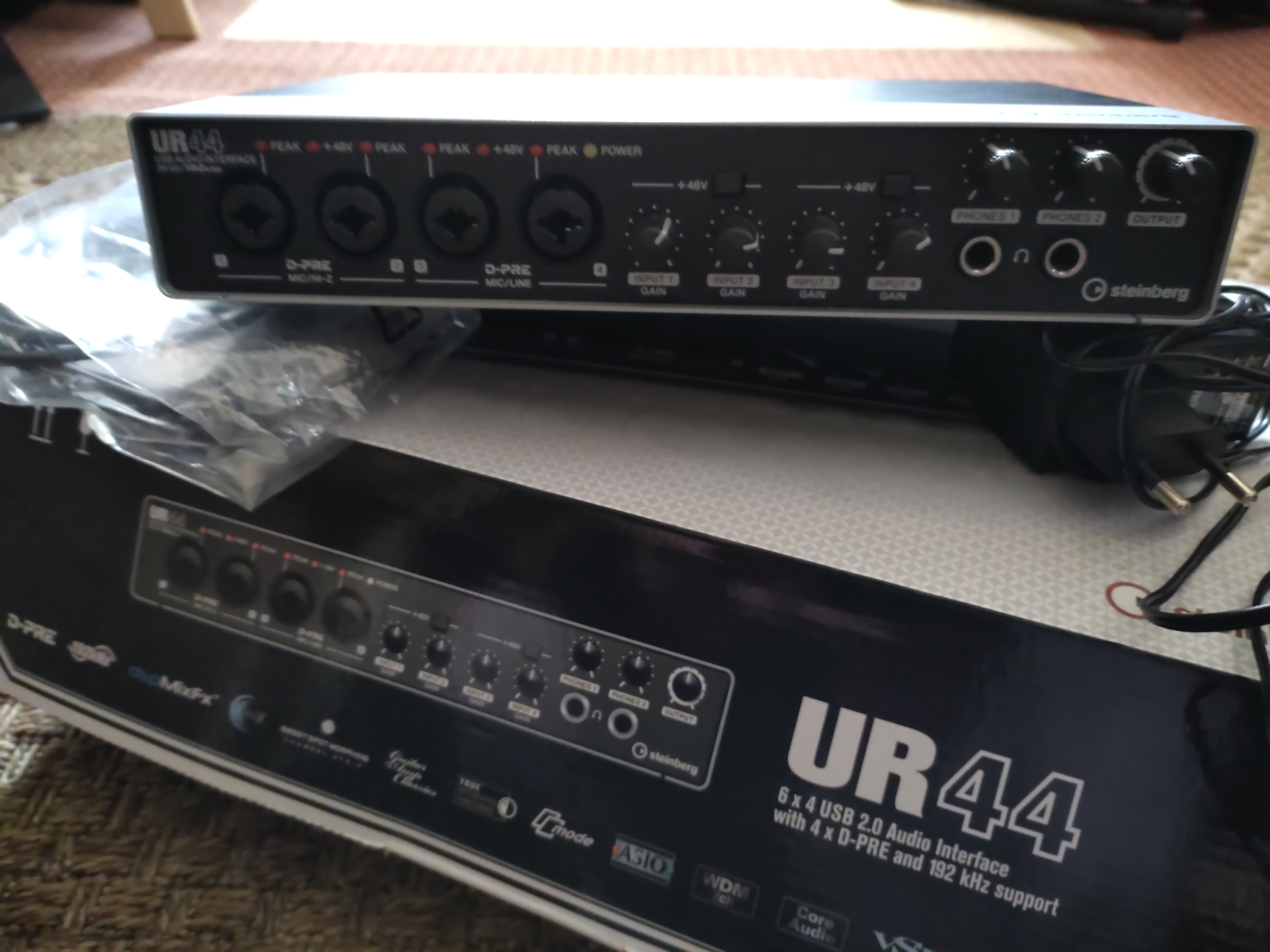 UR44 - Steinberg UR44 - Audiofanzine