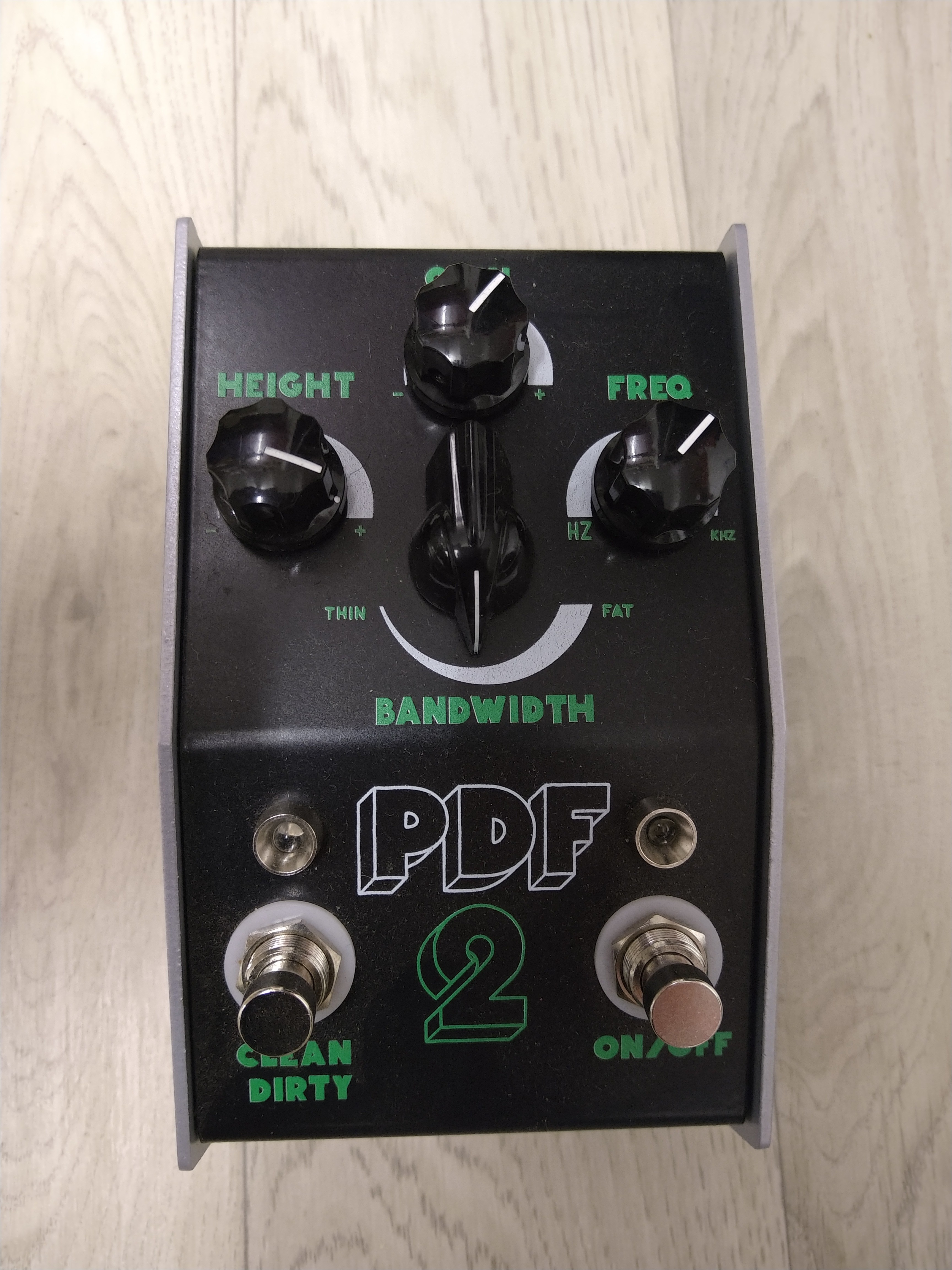 Parametric Distortion Filter PDF-2 Stone Deaf FX - Audiofanzine