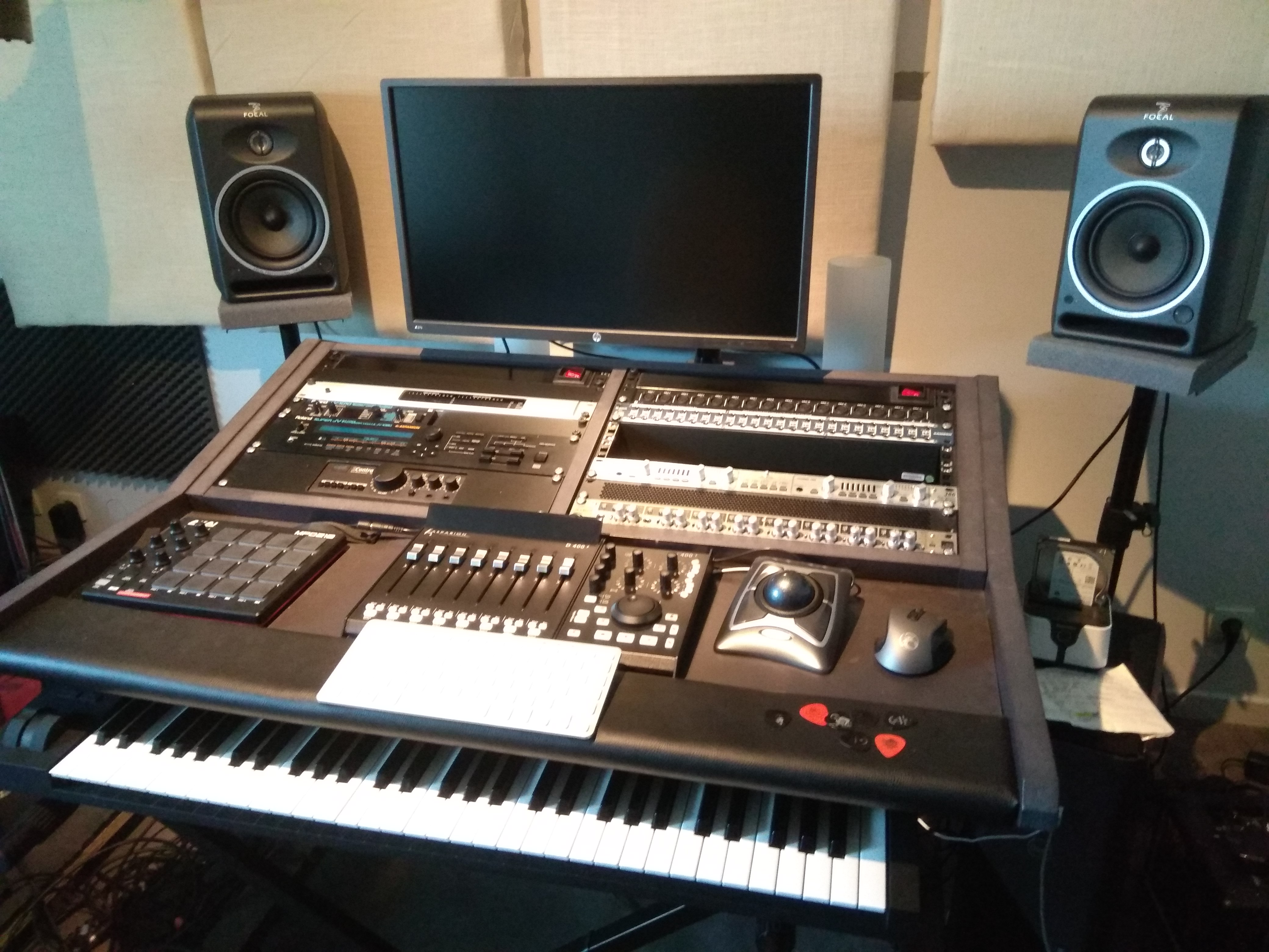 Virtuoso StudioDesk Virtuoso Audiofanzine