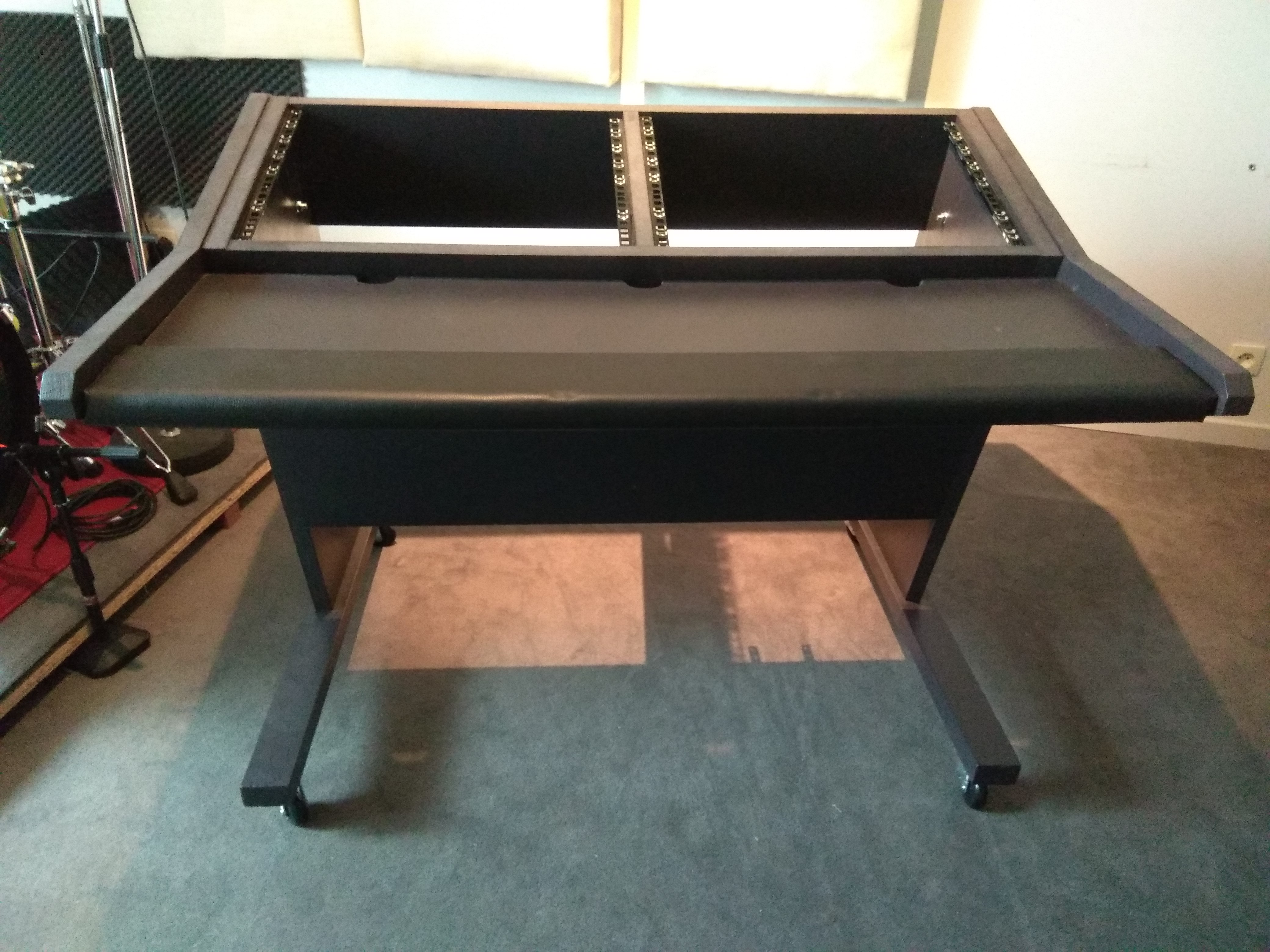 Virtuoso StudioDesk Virtuoso Audiofanzine