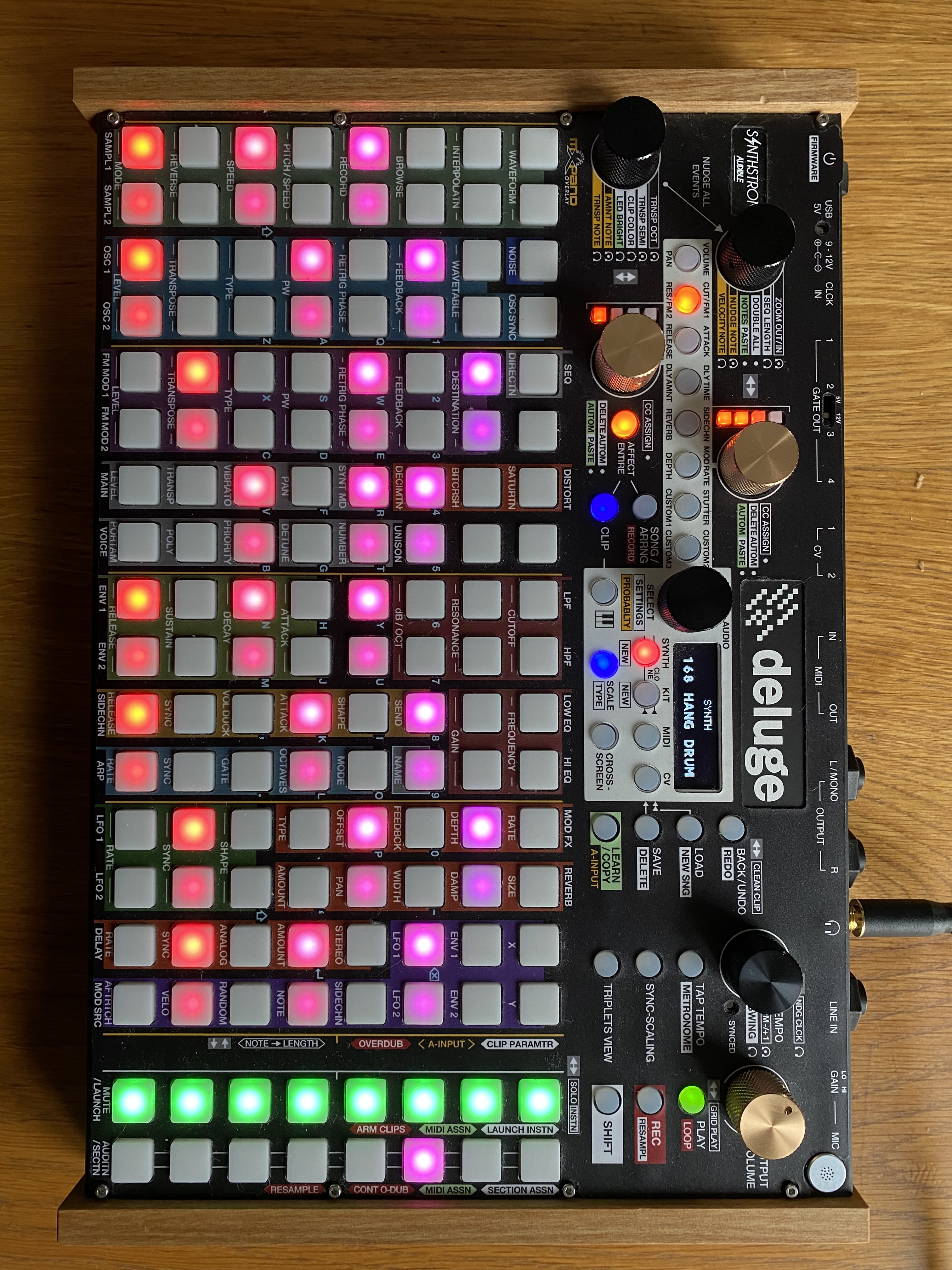 M/G Synthstrom Deluge（OLED）ケース付き | www.barkat.tv