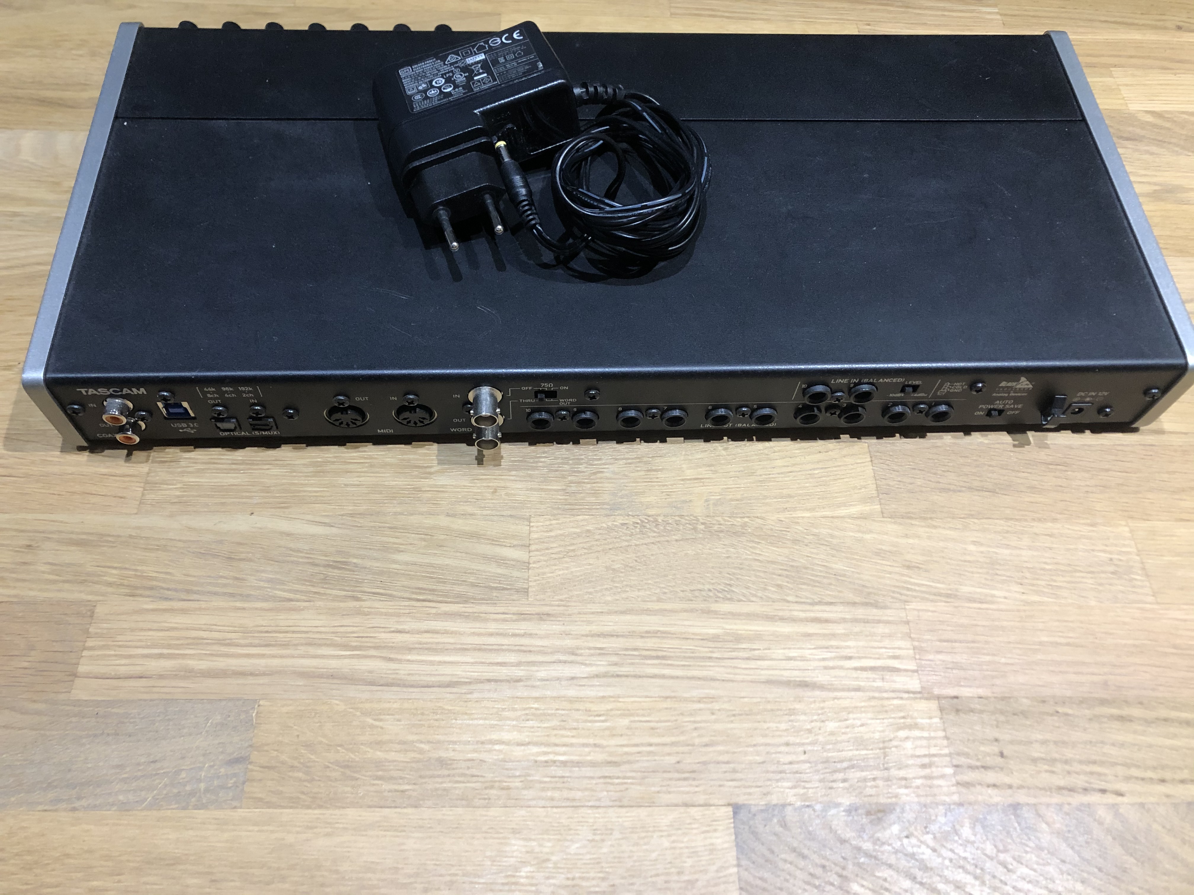 Celesonic US20x20 Tascam Celesonic US20x20 Audiofanzine