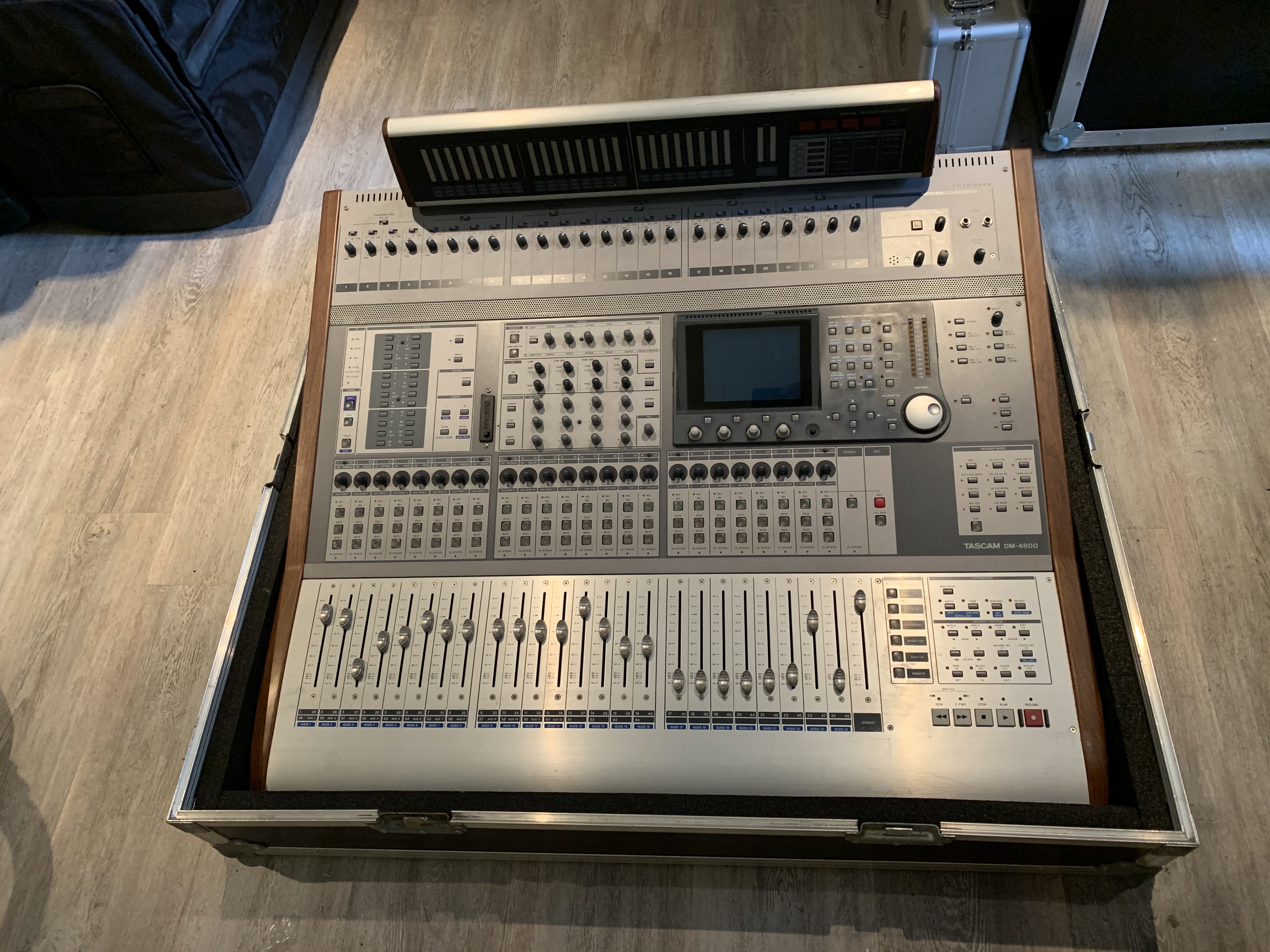 DM4800 Tascam DM4800 Audiofanzine
