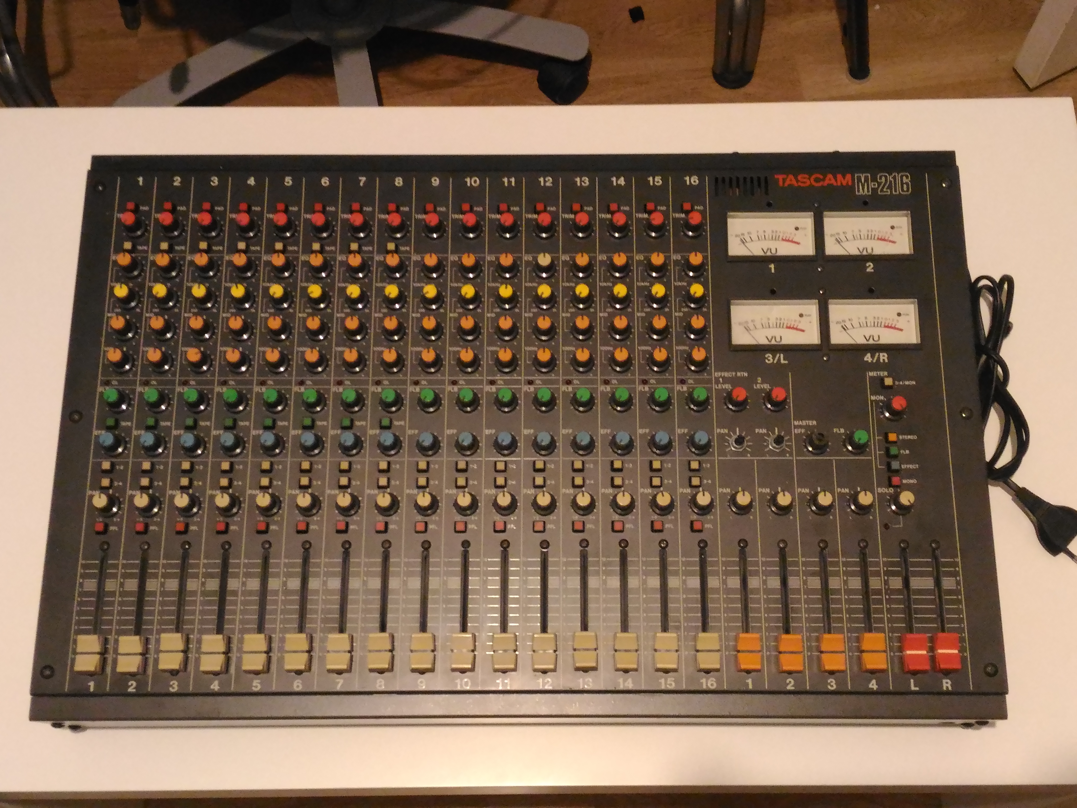 M216 Tascam M216 Audiofanzine