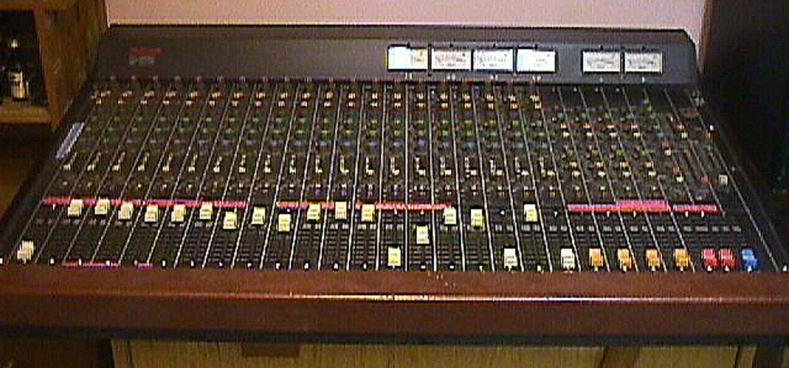 Tascam M-320 Image (#40350) - Audiofanzine