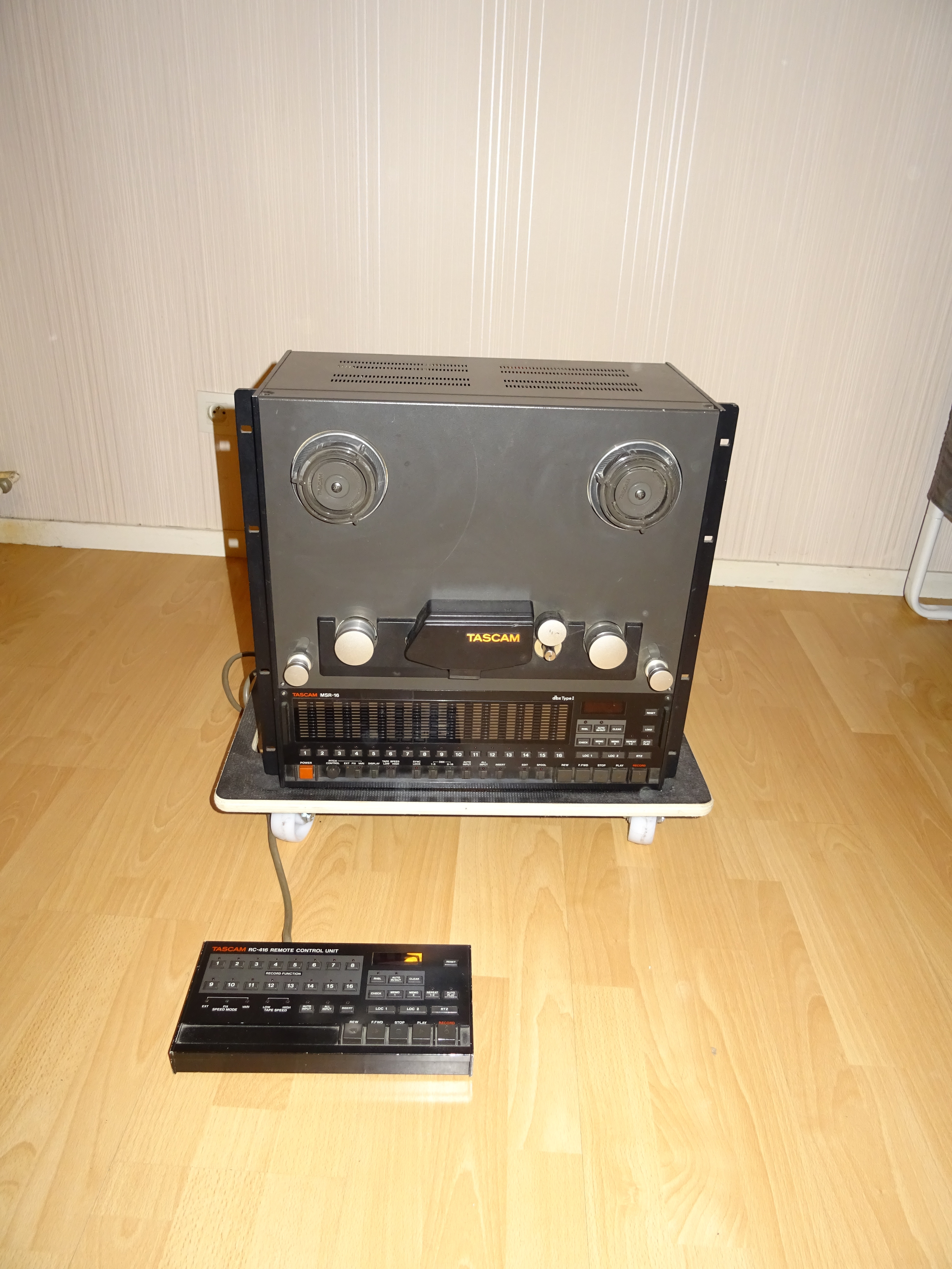 MSR 16 Tascam MSR 16 Audiofanzine