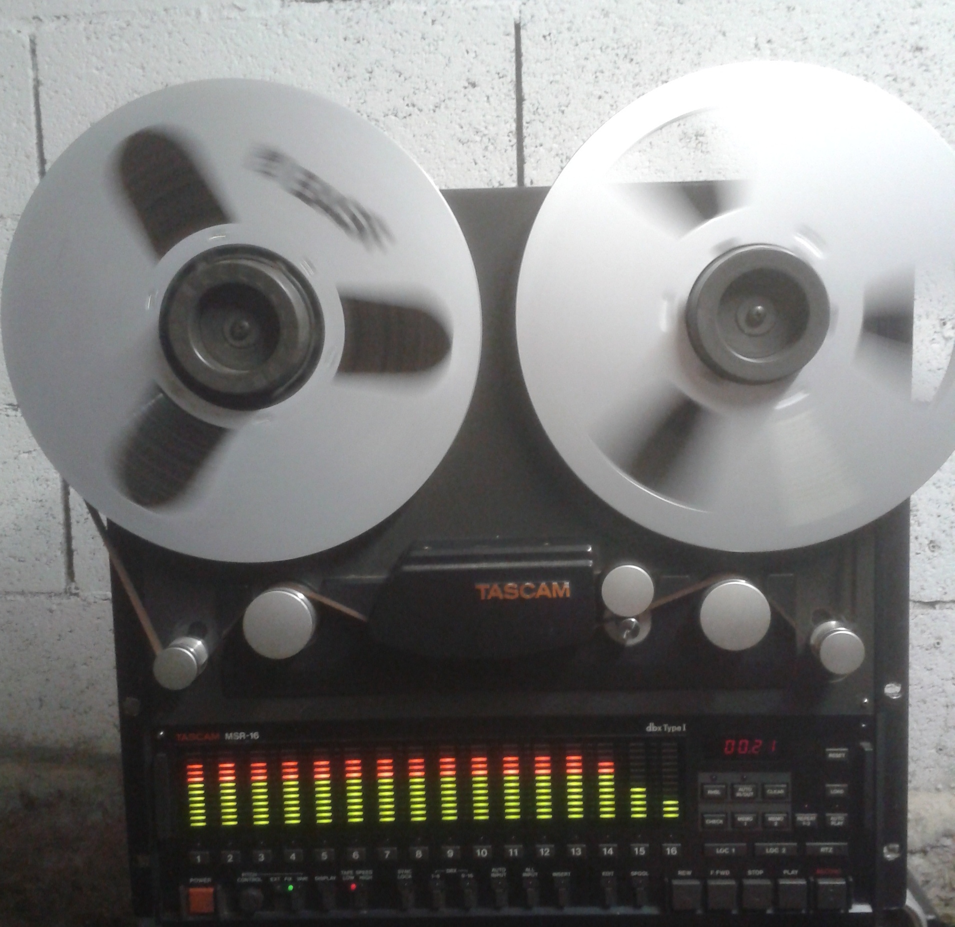 Photo Tascam MSR 16 Tascam MSR 16 (31544) (593187) Audiofanzine
