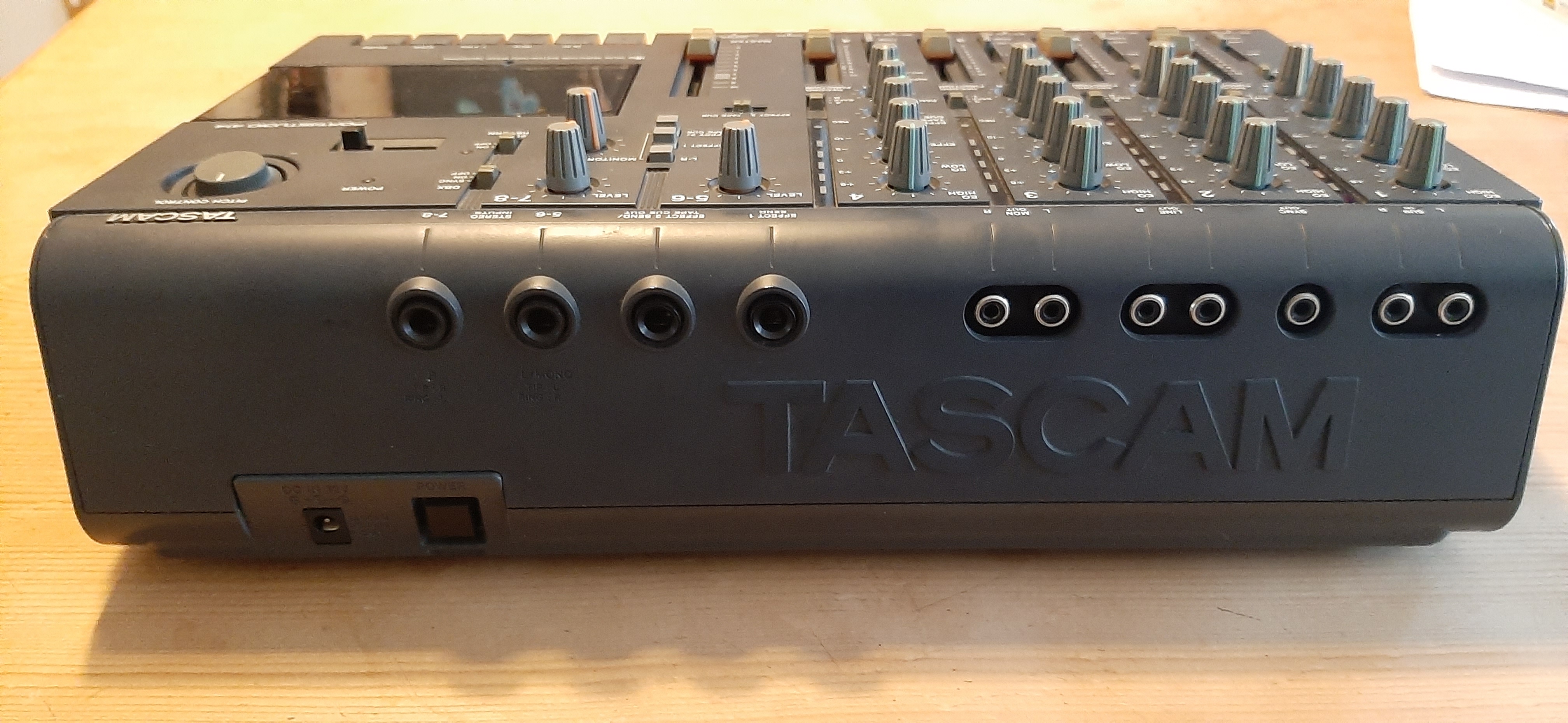 Portastudio 414 Tascam Portastudio 414 Audiofanzine