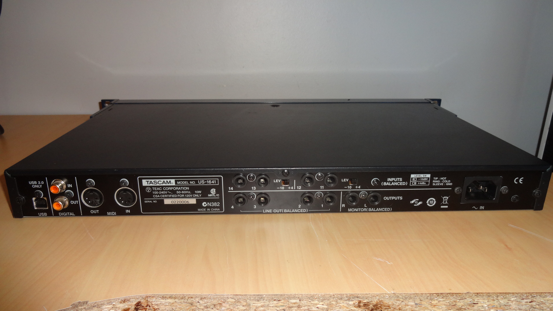 Tascam US-1641 image (#890341) - Audiofanzine