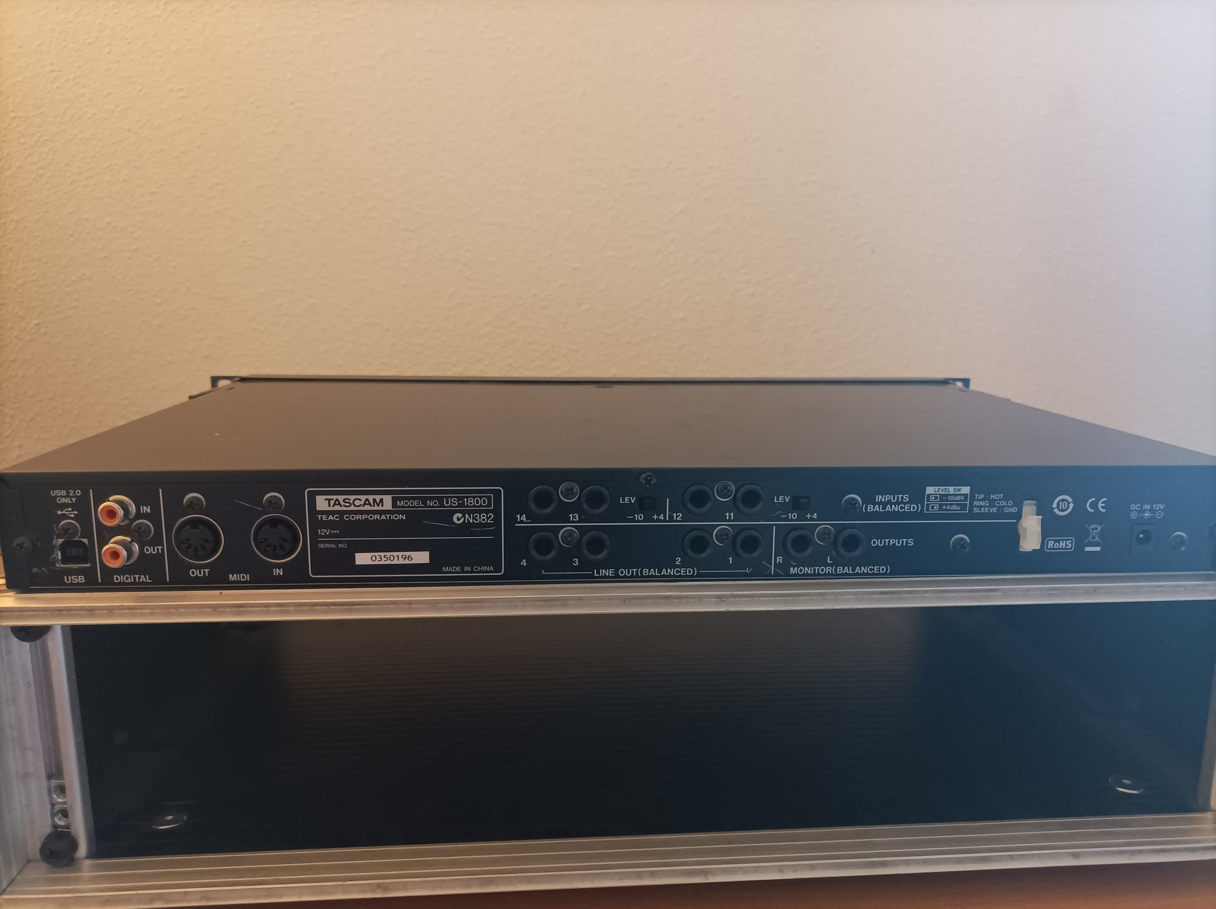 US1800 Tascam US1800 Audiofanzine