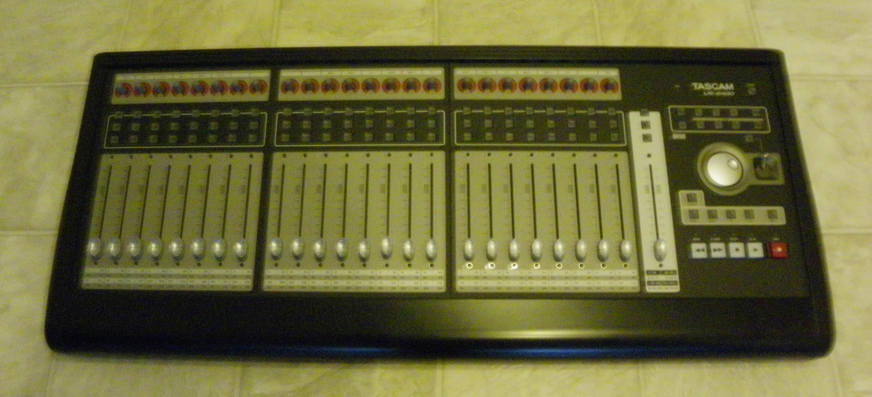 Photo Tascam US2400 Tascam US2400 (48023) (1115287) Audiofanzine