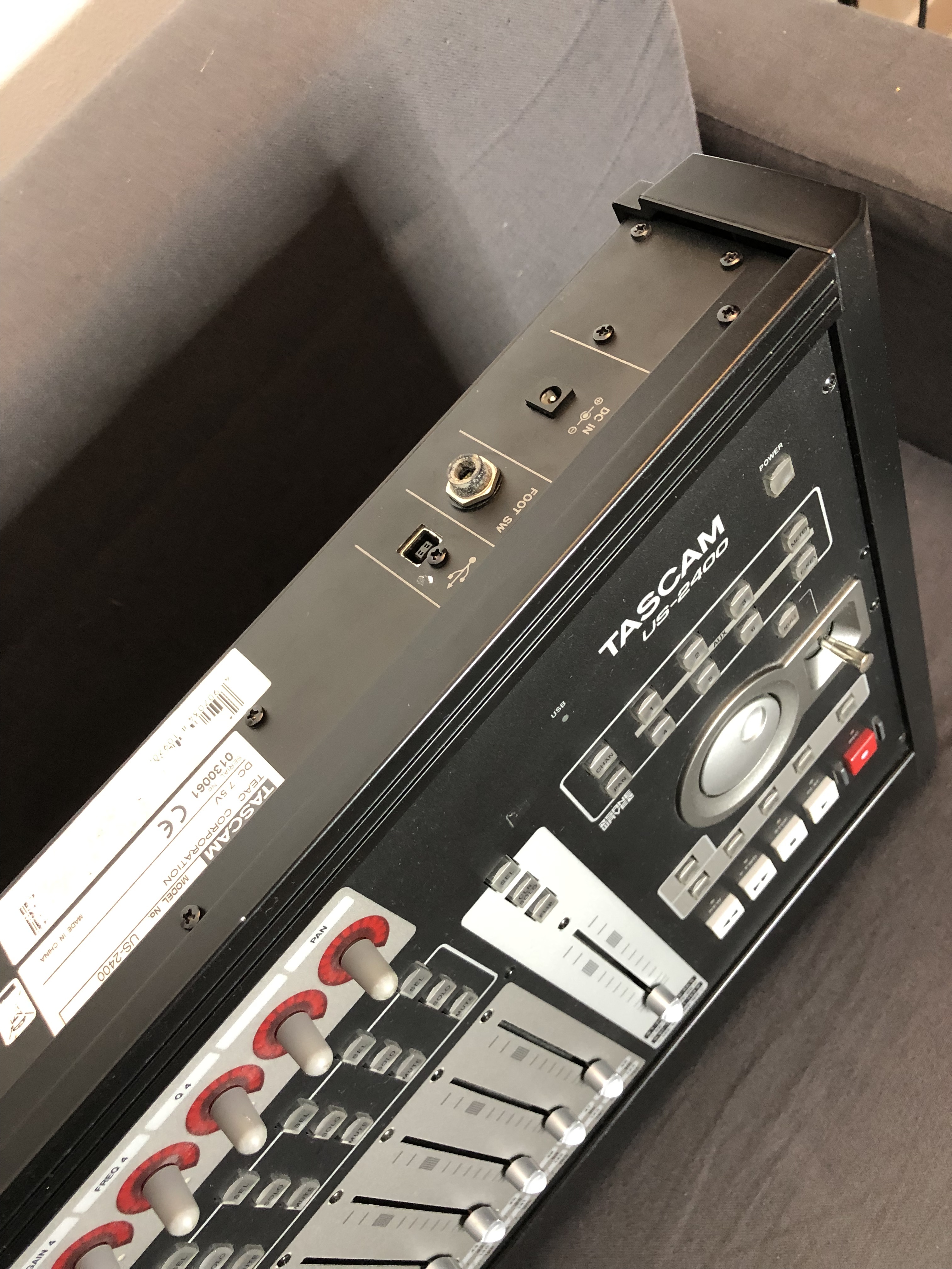 US2400 Tascam US2400 Audiofanzine