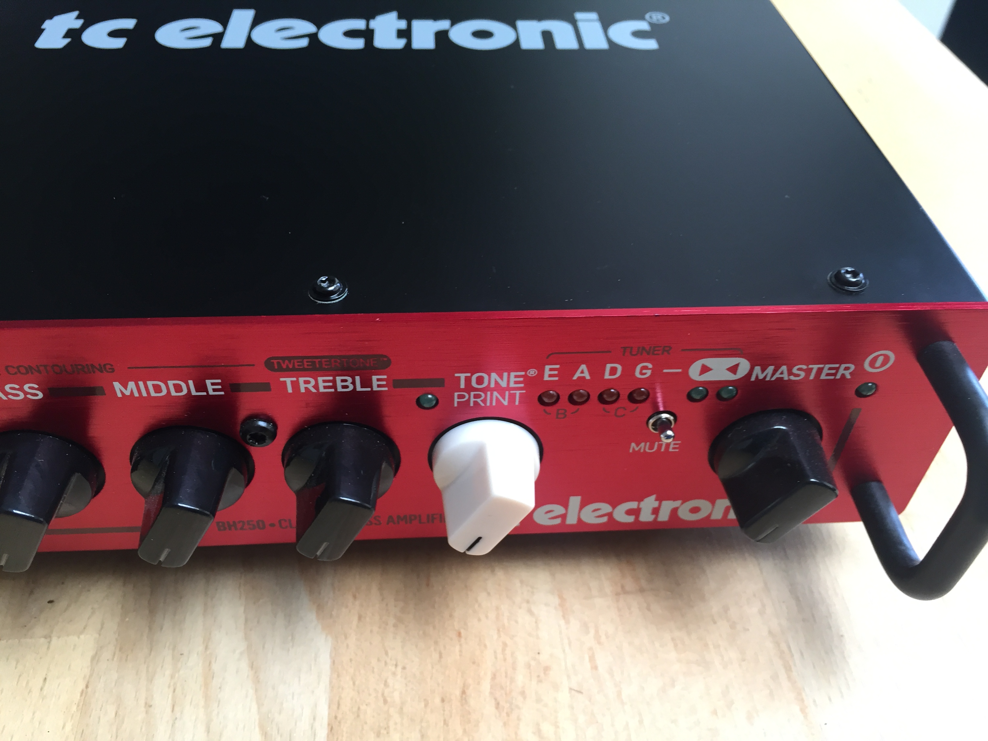 BH250 TC Electronic BH250 Audiofanzine