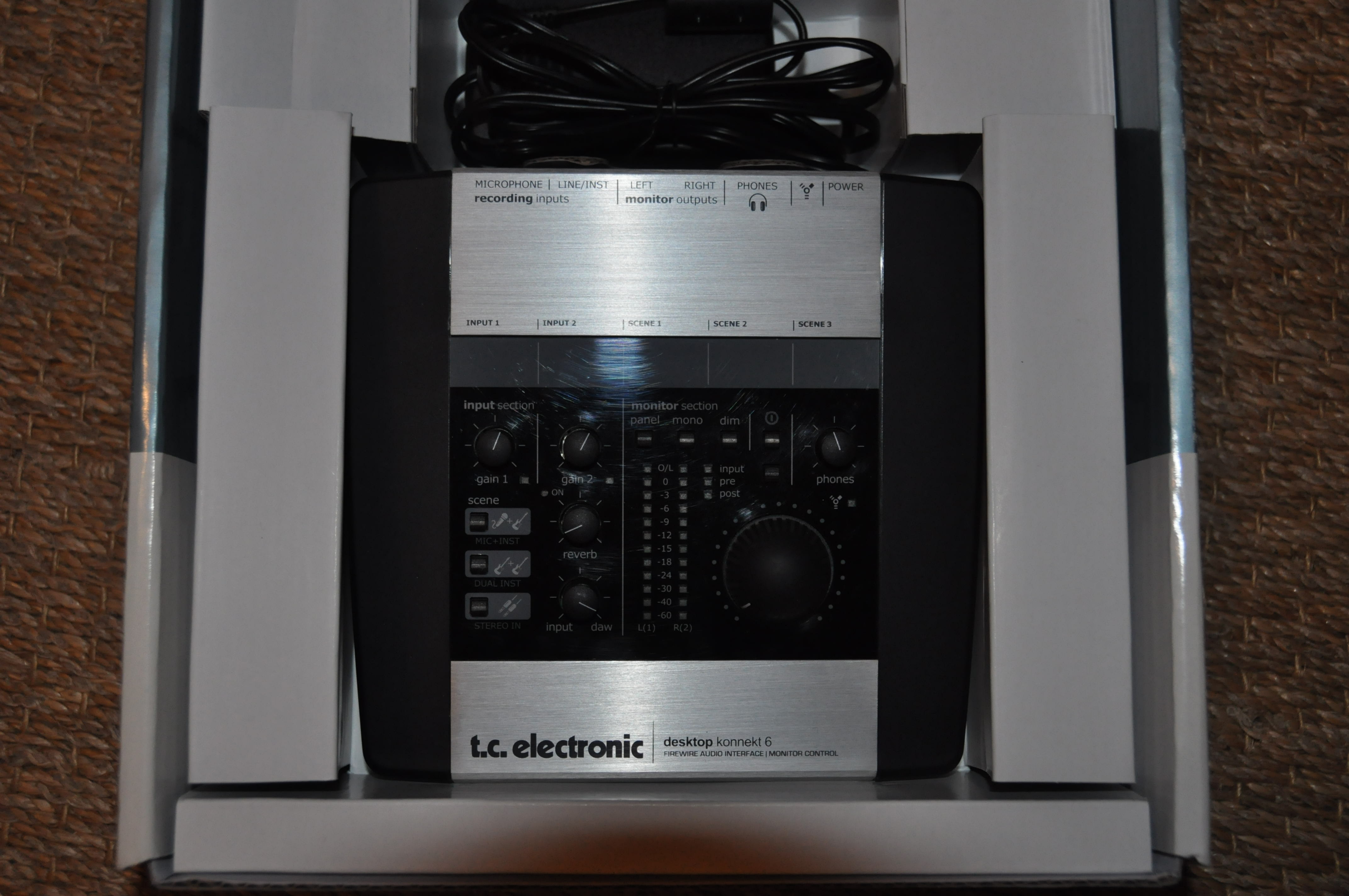 Electronic desktop konnekt 6