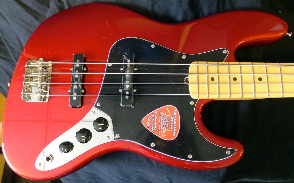 Fender American Special Jazz Bass & Precision Bass Review